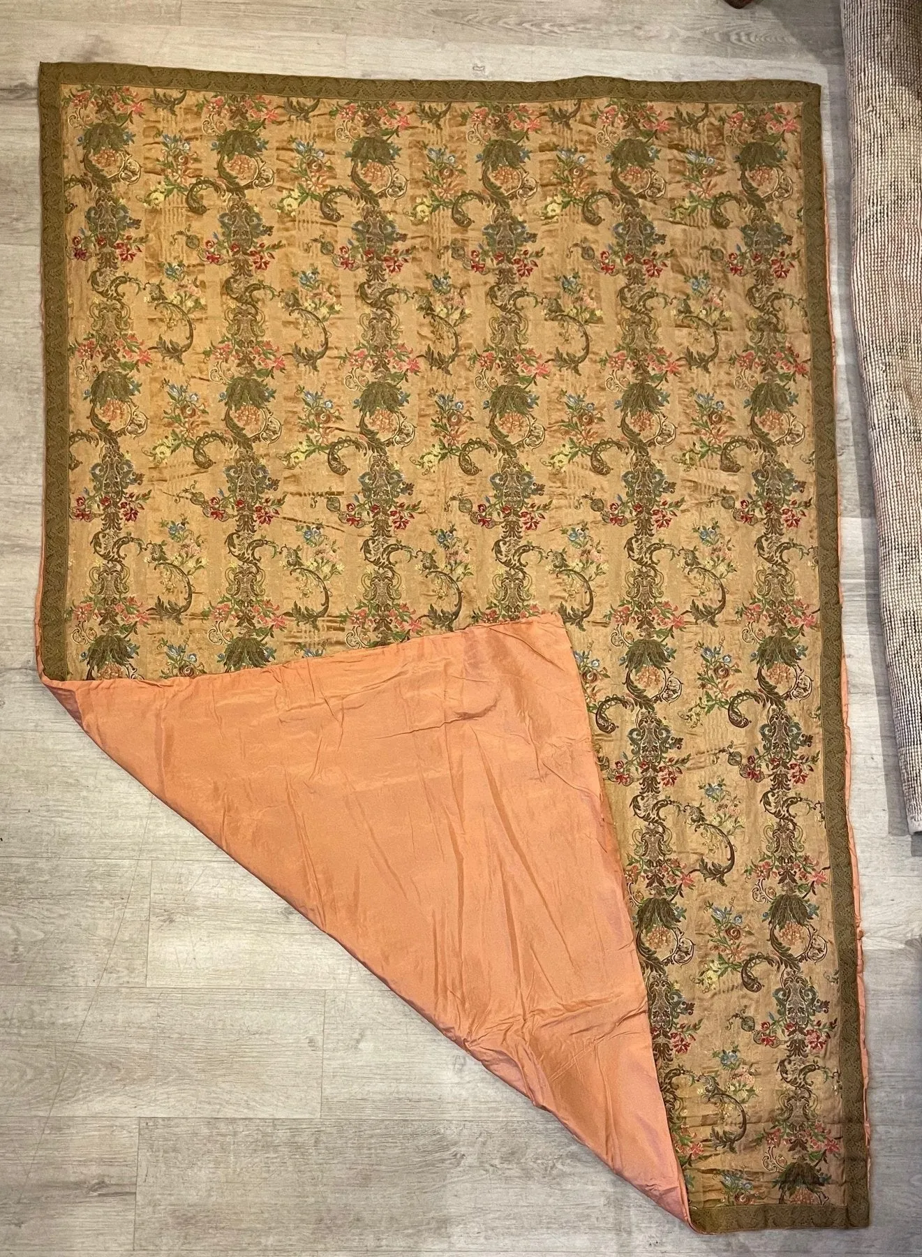 18TH CENTURY FRENCH SILK BROCADE FLORAL TEXTILE