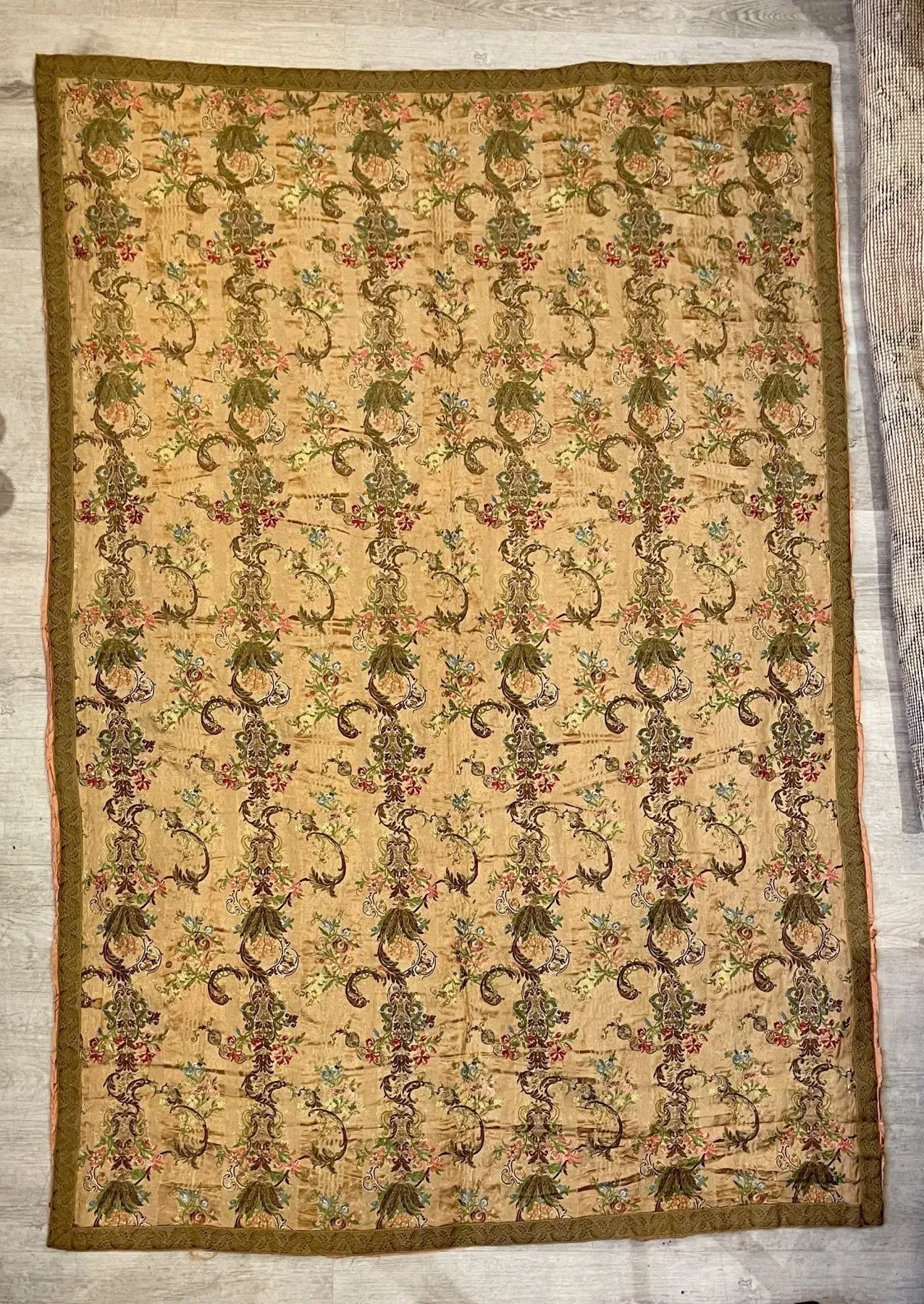 18TH CENTURY FRENCH SILK BROCADE FLORAL TEXTILE