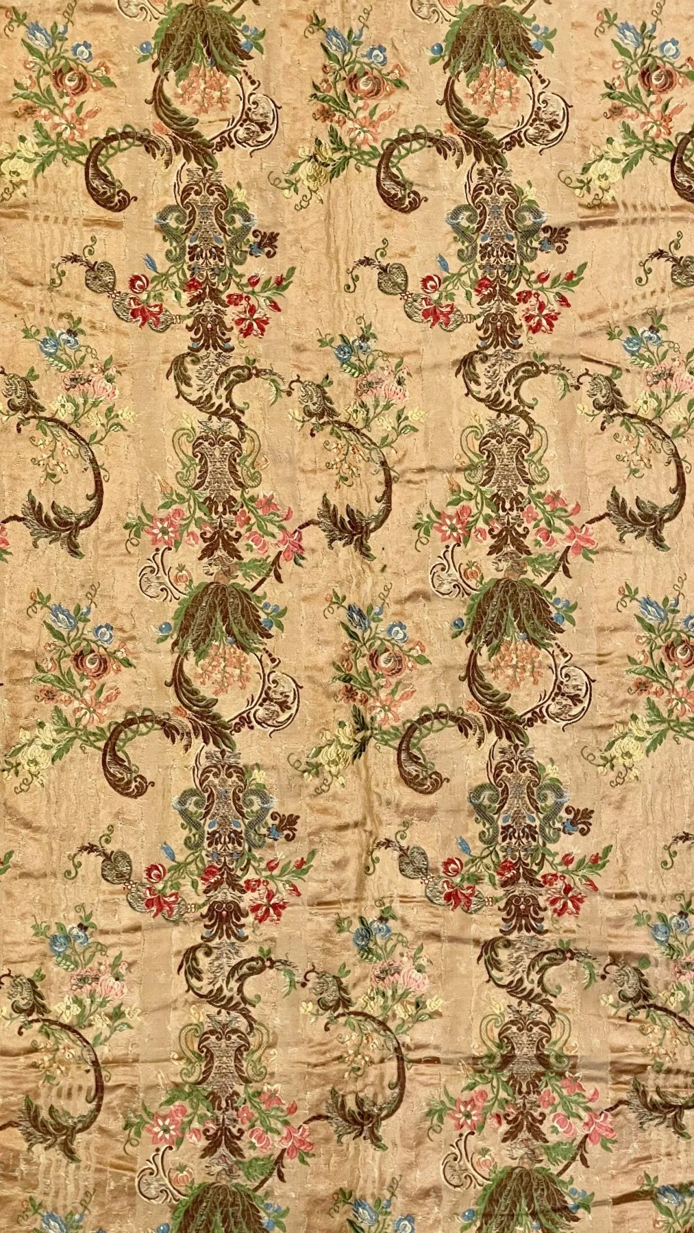 18TH CENTURY FRENCH SILK BROCADE FLORAL TEXTILE