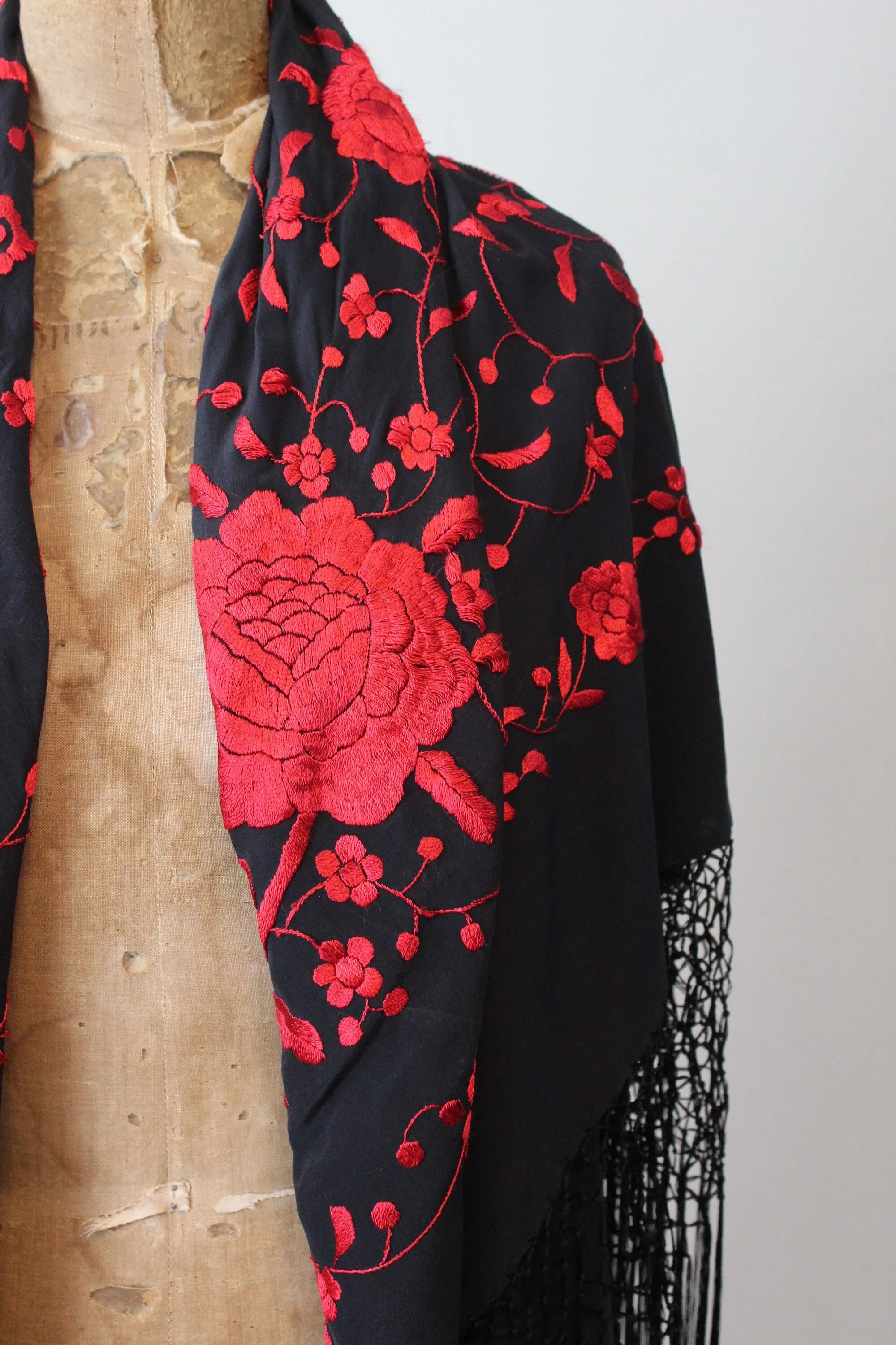 1940s RED ROSES silk piano embroidered floral silk scarf | new spring