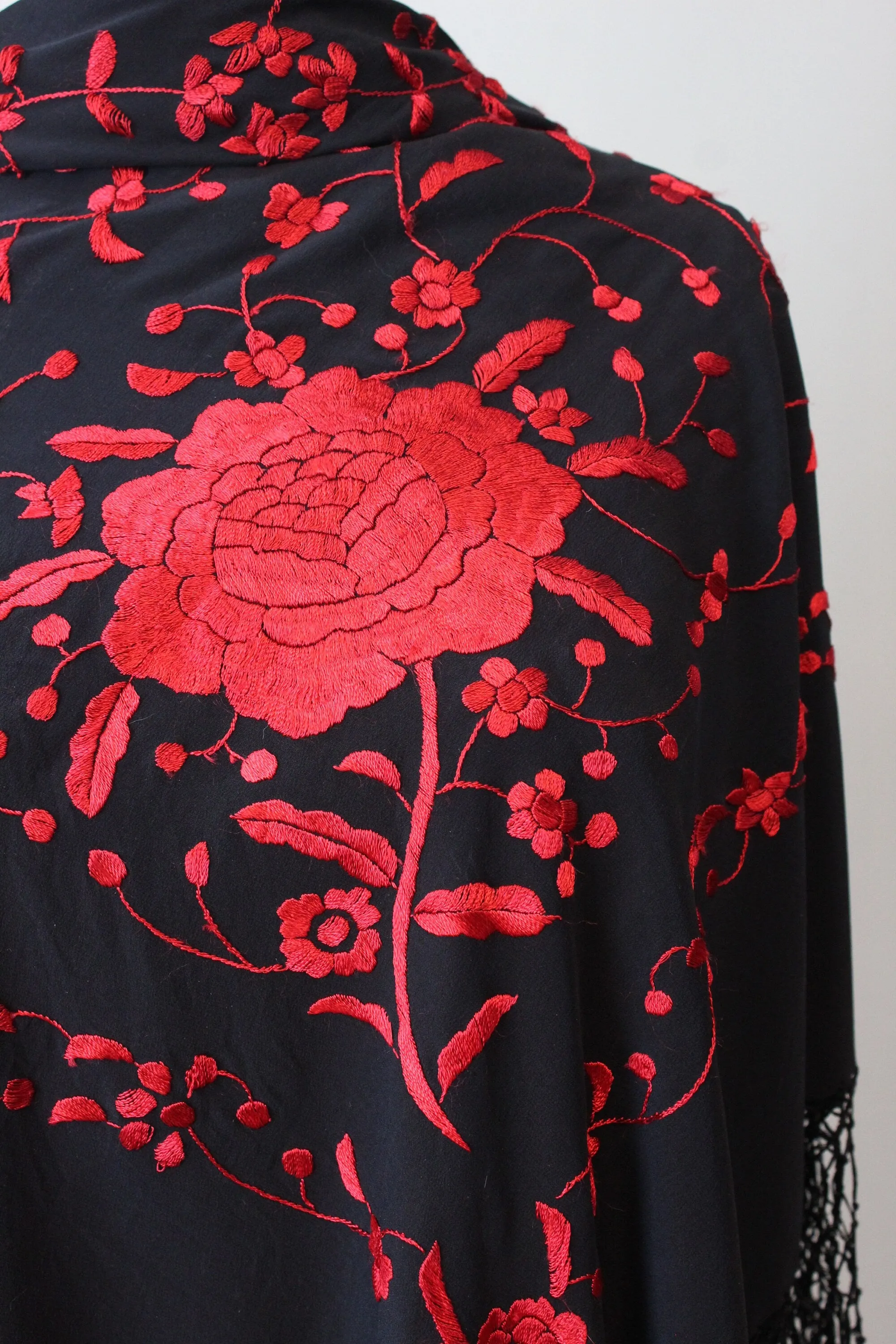 1940s RED ROSES silk piano embroidered floral silk scarf | new spring