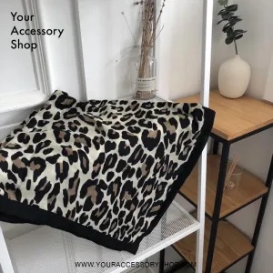 Ashley Scarf
