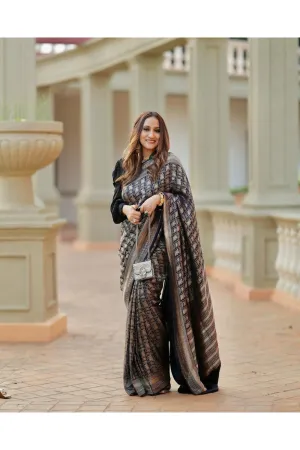 Black Kanjivaram Silk Saree With Blouse
