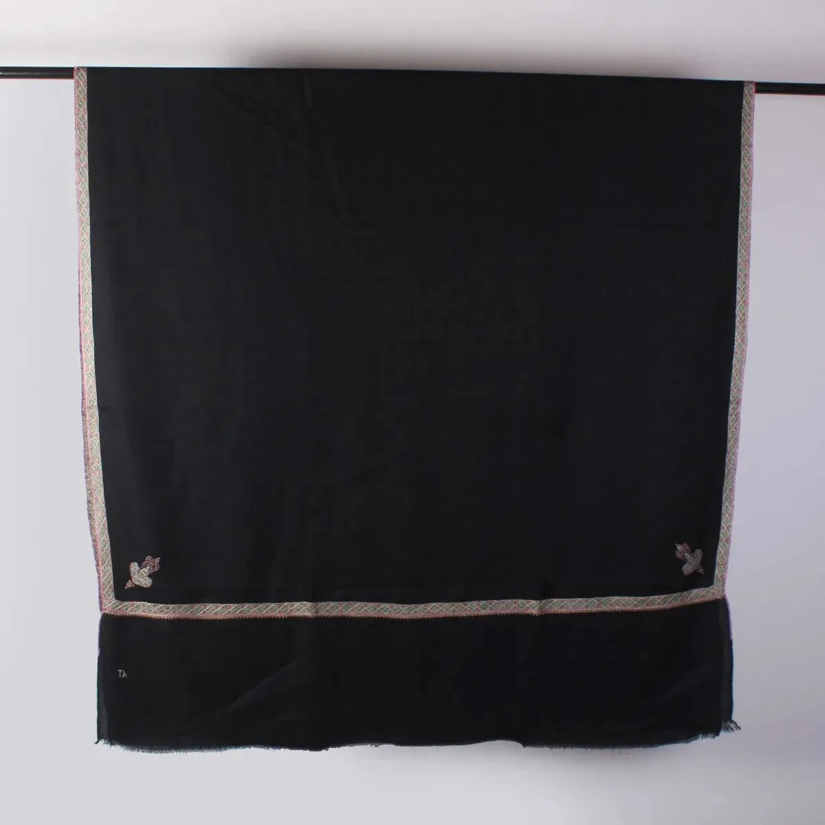 Black sozni Embroidered Hashidaar Pashmina Shawl