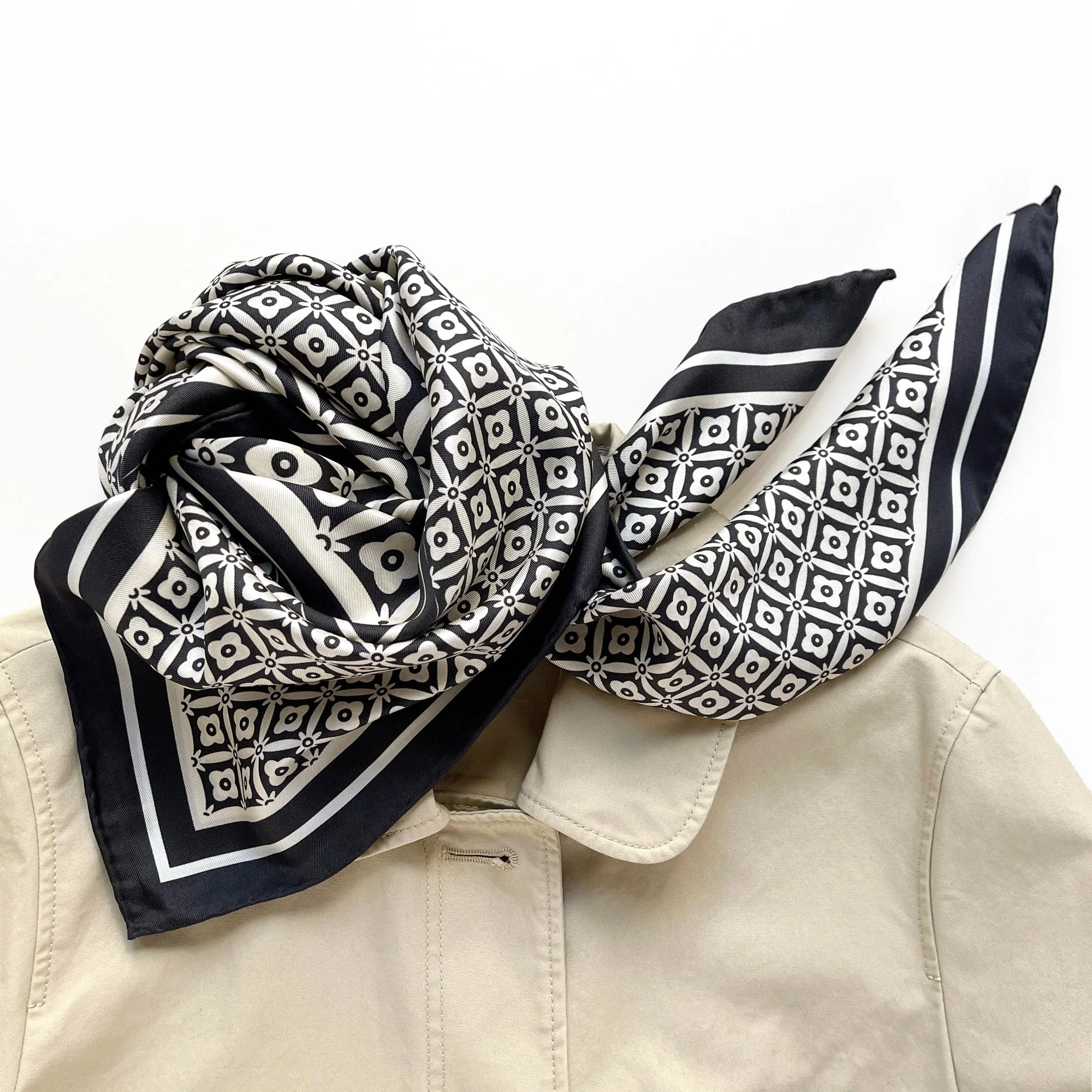 Black White Monochrome Bloom Silk Scarf - 90cm Hand-rolled Women's Head Scarf