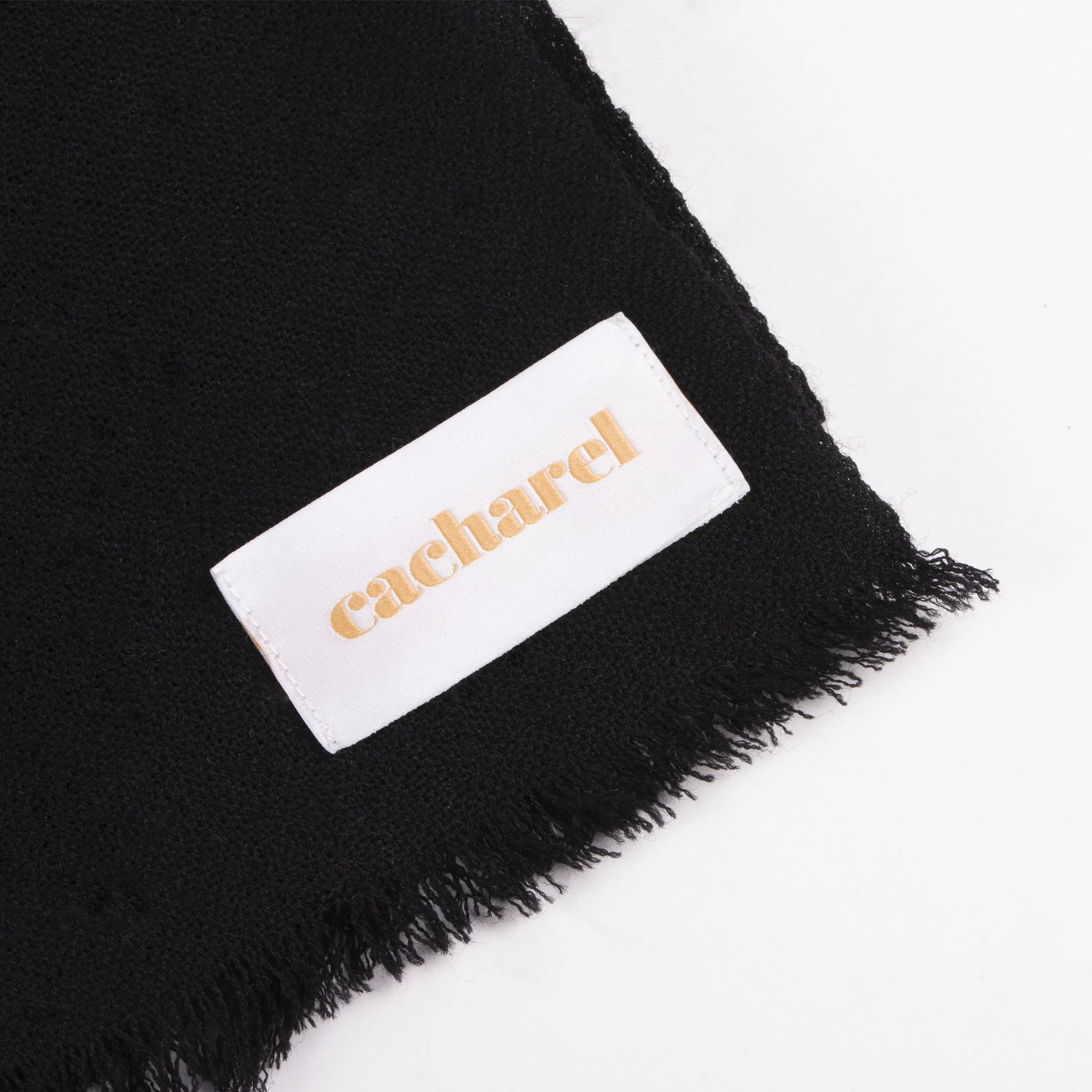 Cacharel CFG335A-Long scraf Faustine Black