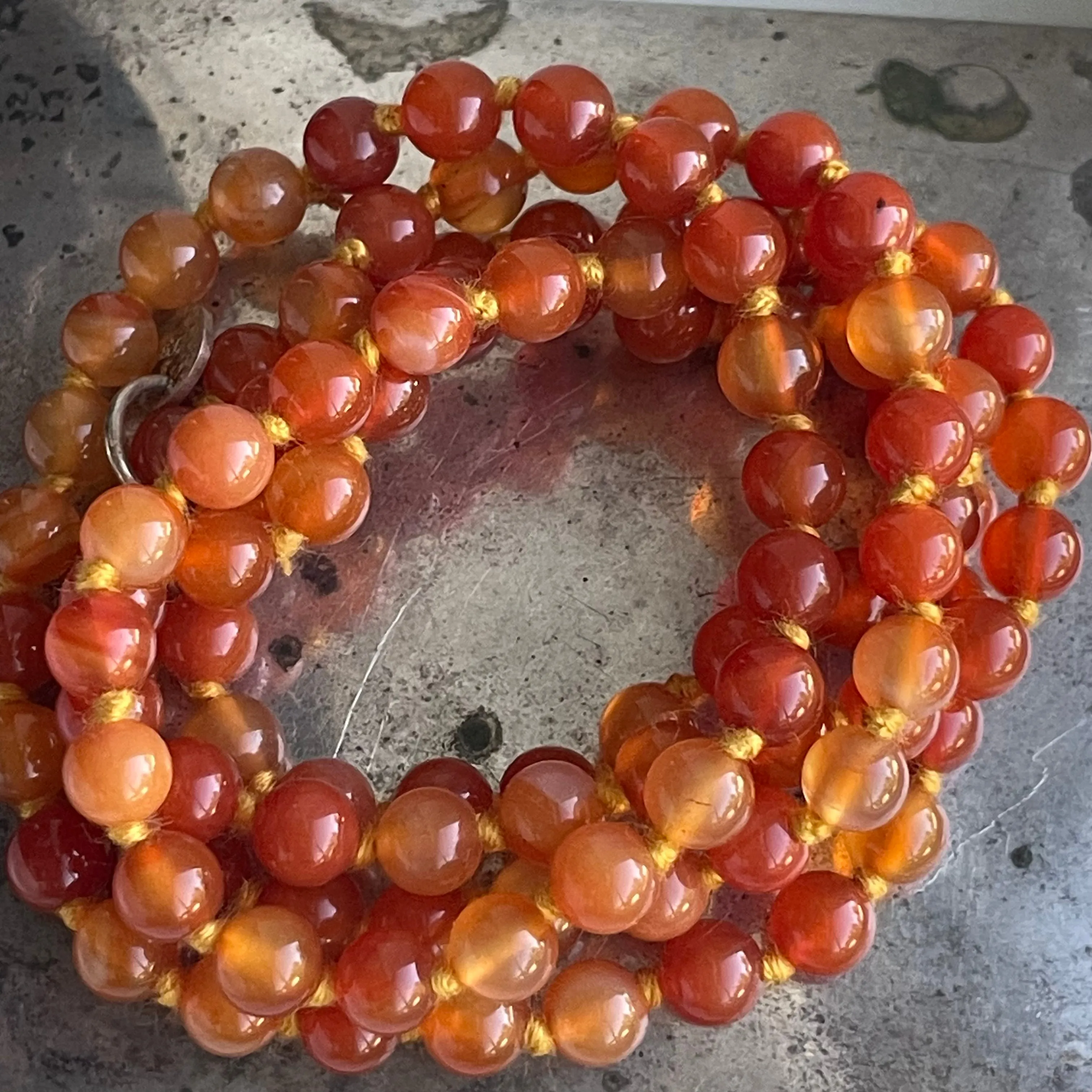 Carnelian Medium