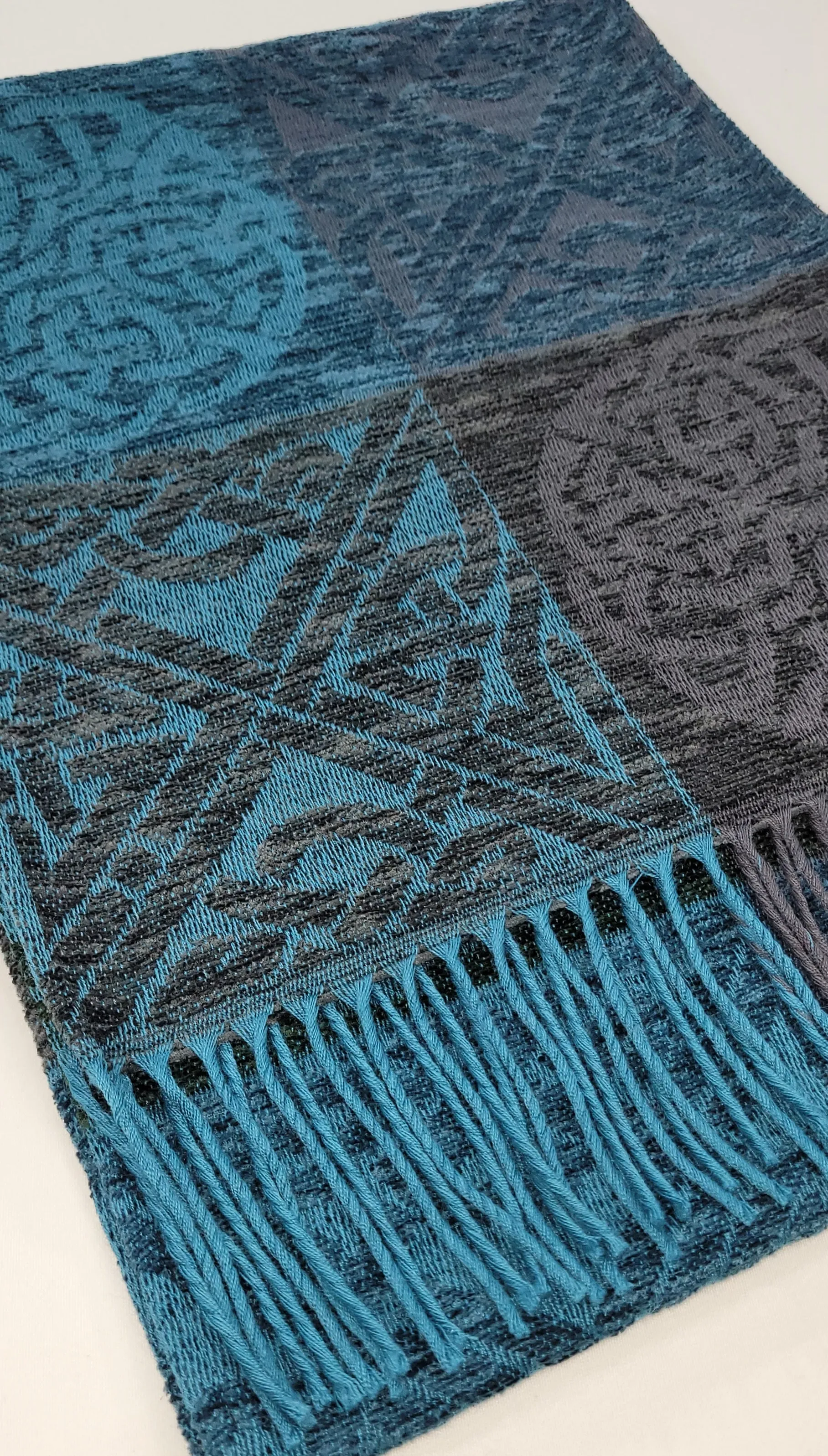 Celtic Knot Skye Wrap