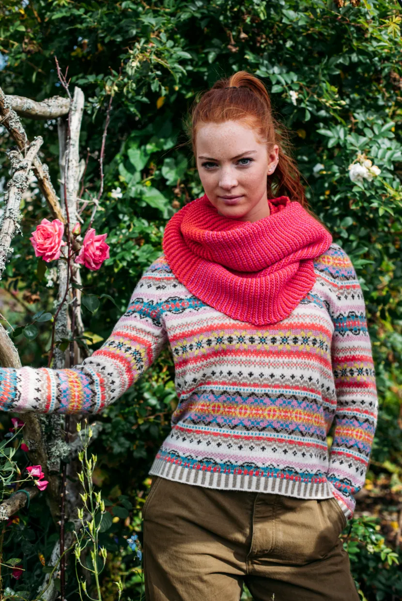 Corry Tonal Cowl Scarf - Bubblegum