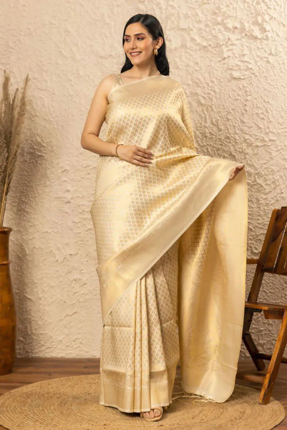 Cream Banarasi Silk Saree With Zari Weaving Work