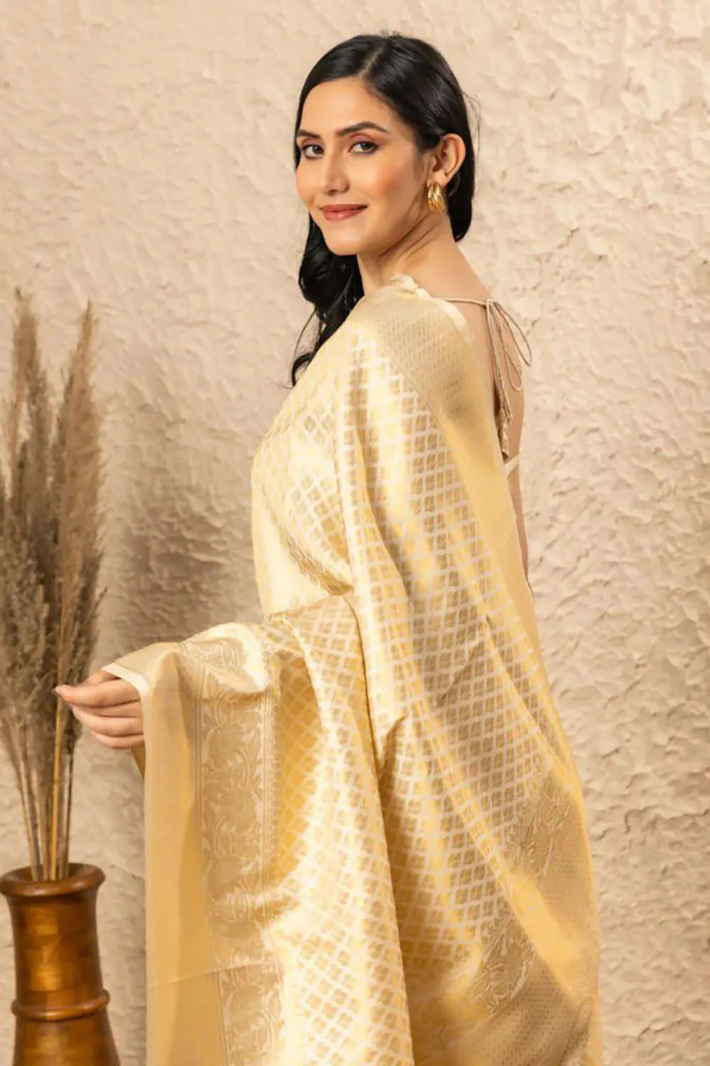 Cream Banarasi Silk Saree With Zari Weaving Work