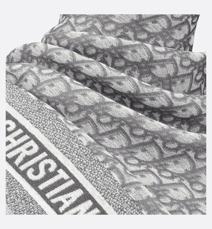 D-Oblique Shawl • Gray Wool, Silk and Cotton