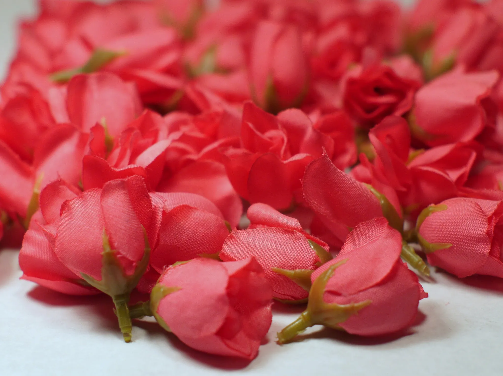 Deep Pink Poly Silk Rose Bud Heads 120pcs