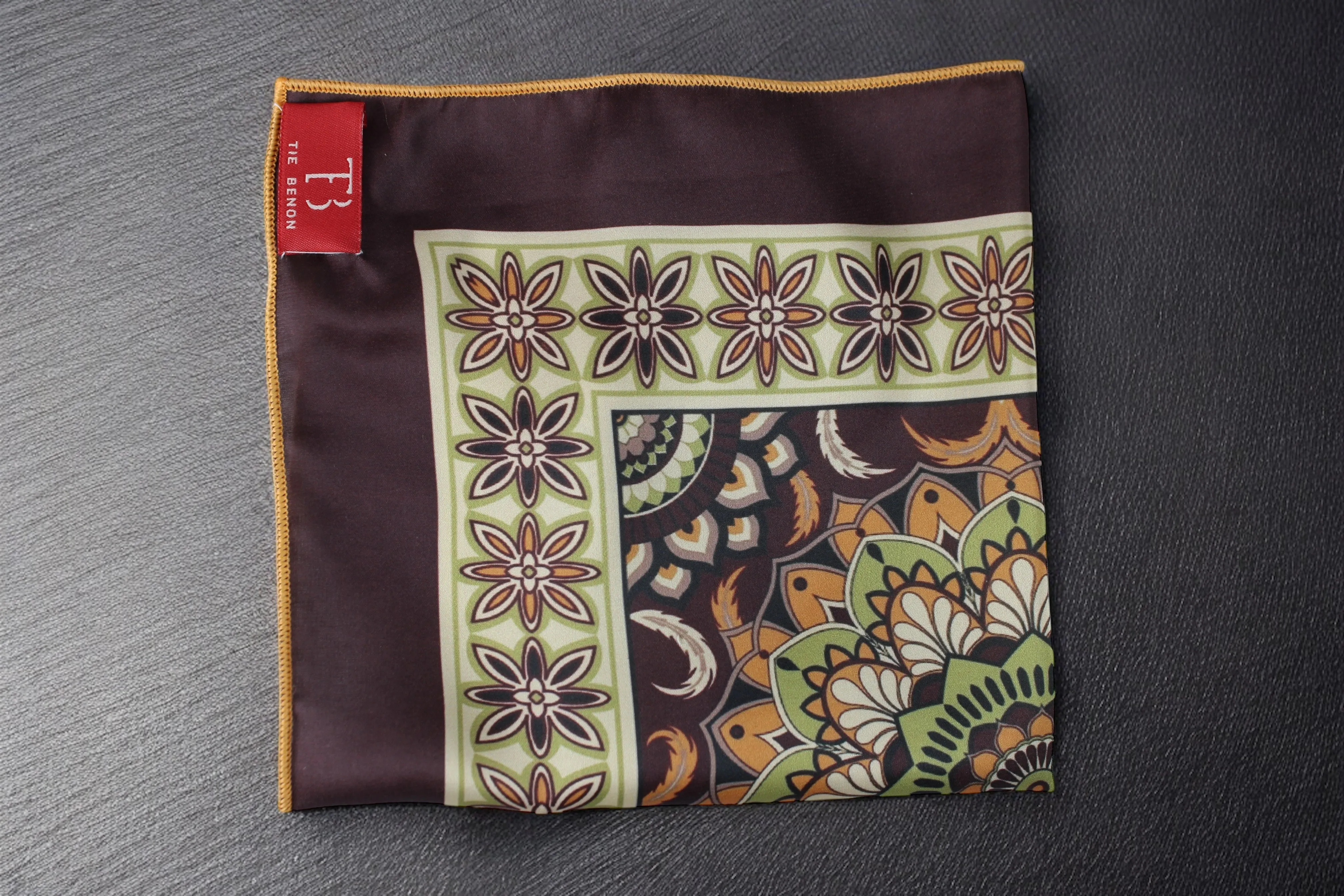 Elegant Floral Motif Pocket Square