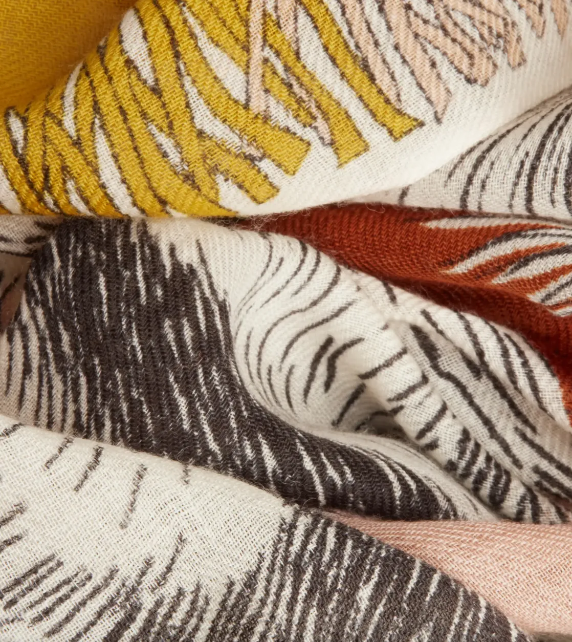 Etole 70 Freres Natural Scarf