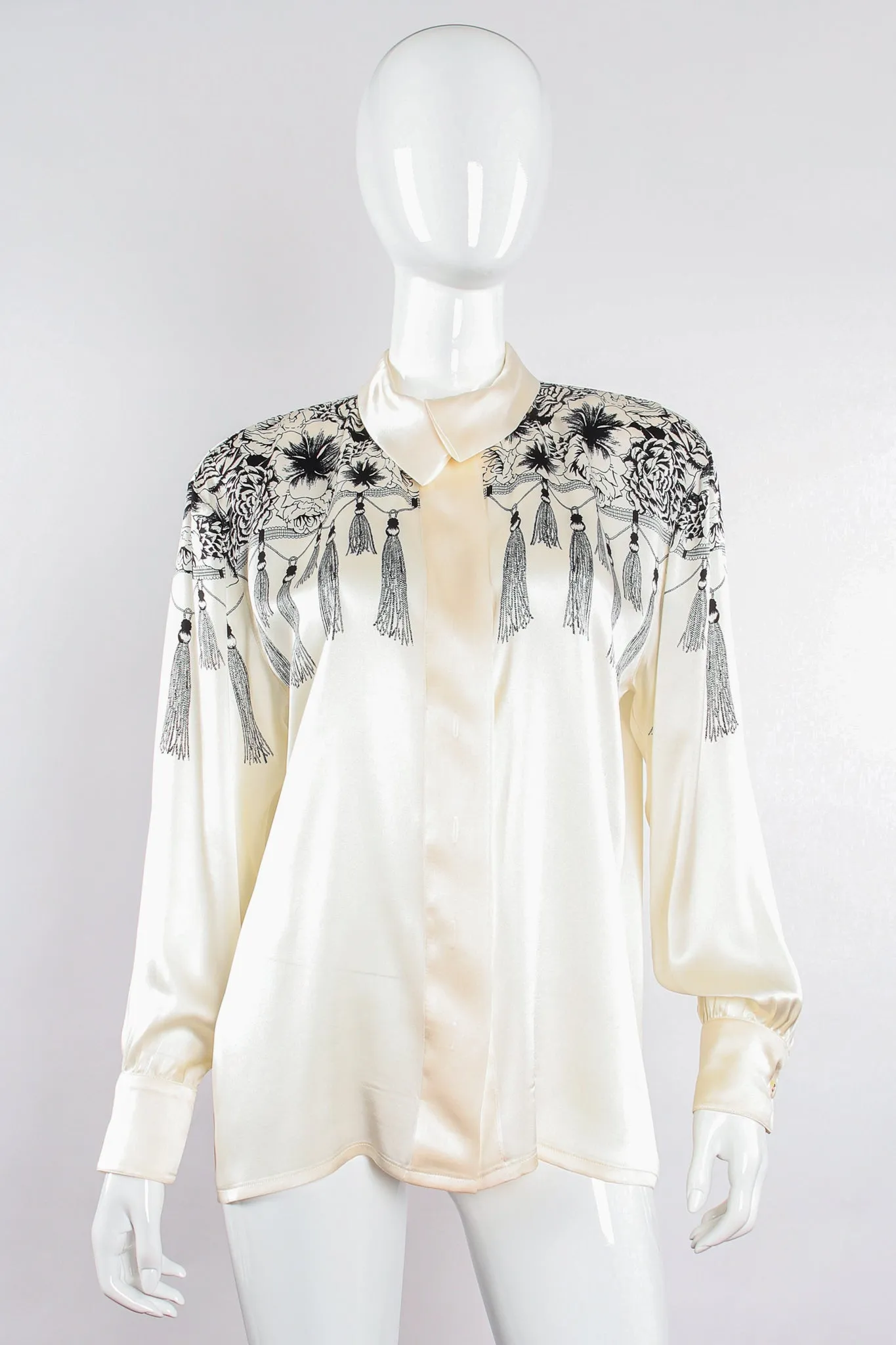 Floral Mantilla Tassel Print Shirt
