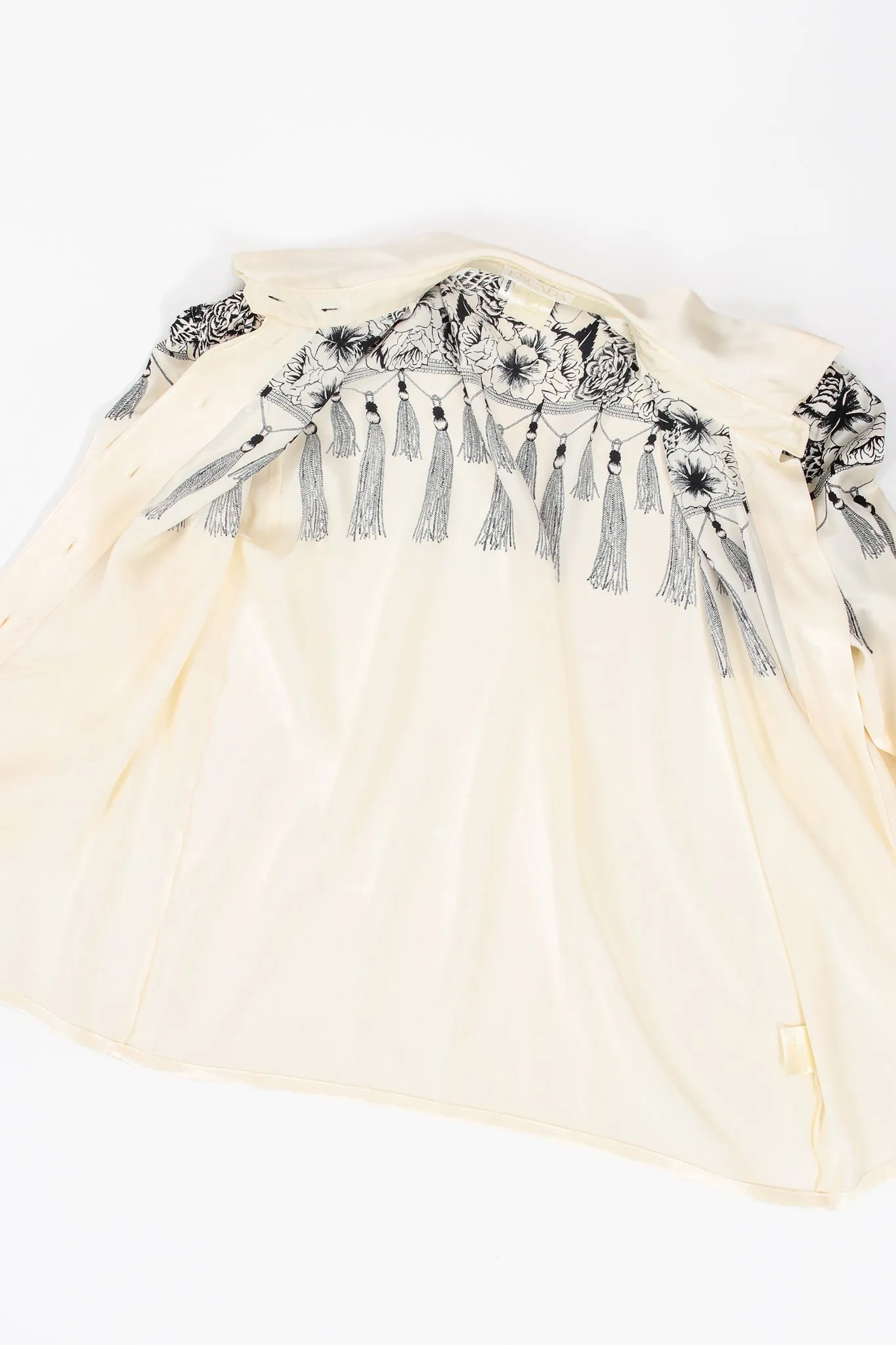 Floral Mantilla Tassel Print Shirt
