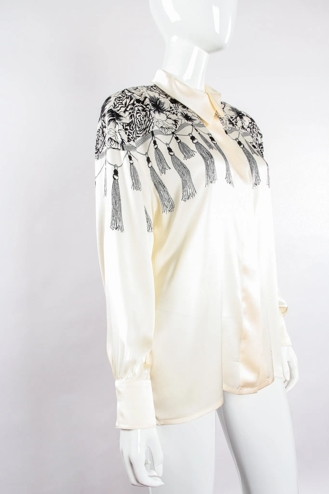 Floral Mantilla Tassel Print Shirt