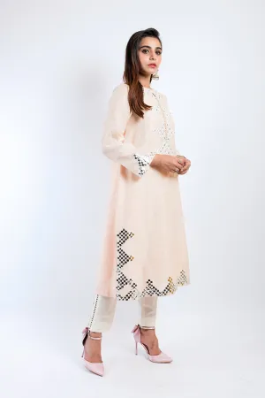 GEOMETRIC BLUSH