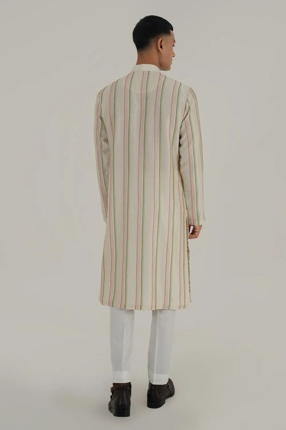 Geometric Embroidery Kurta Set With Mirror Work