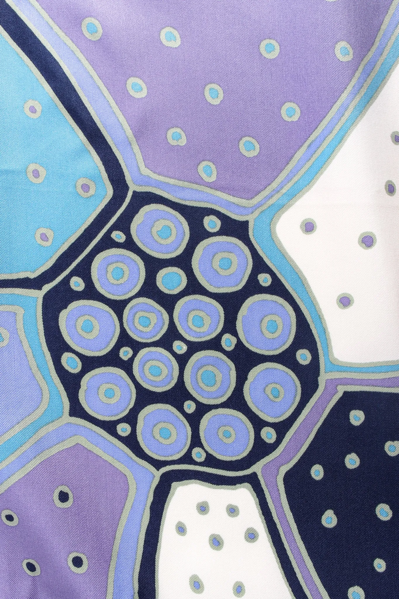 Graduated Dot Swirl Scarf