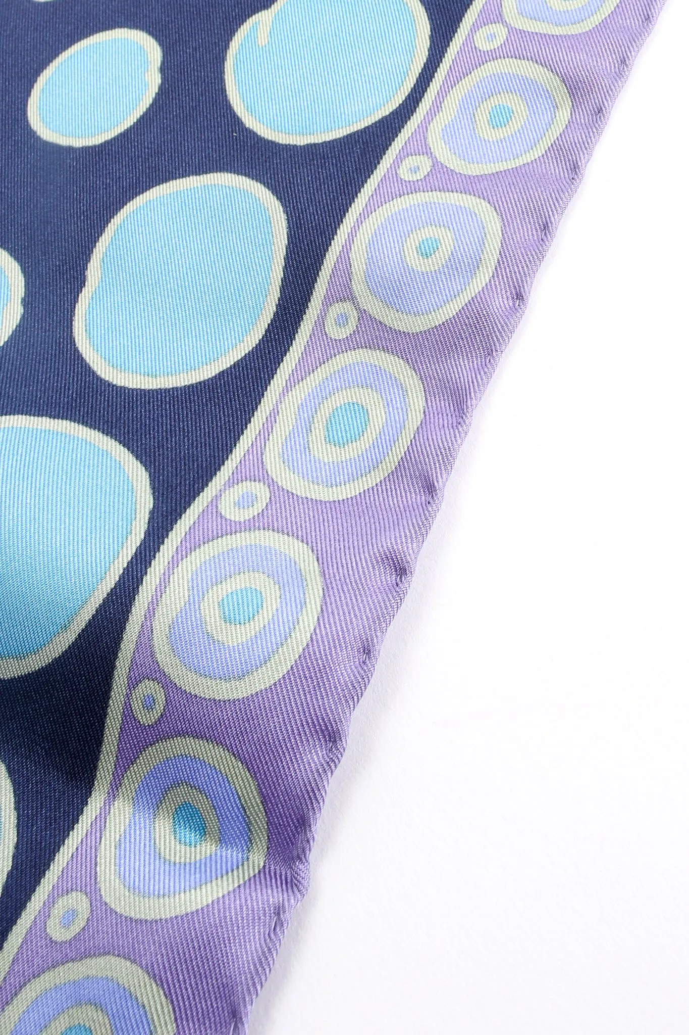 Graduated Dot Swirl Scarf