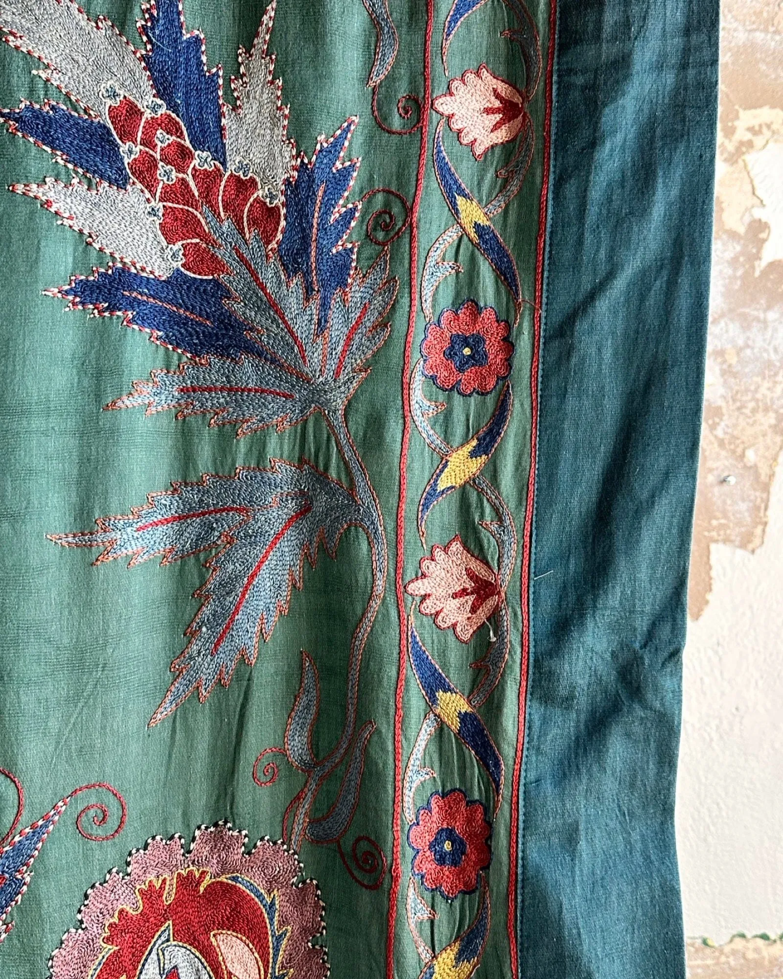 Hand Stitched Suzani (CSSU061623 | 120 x 96")