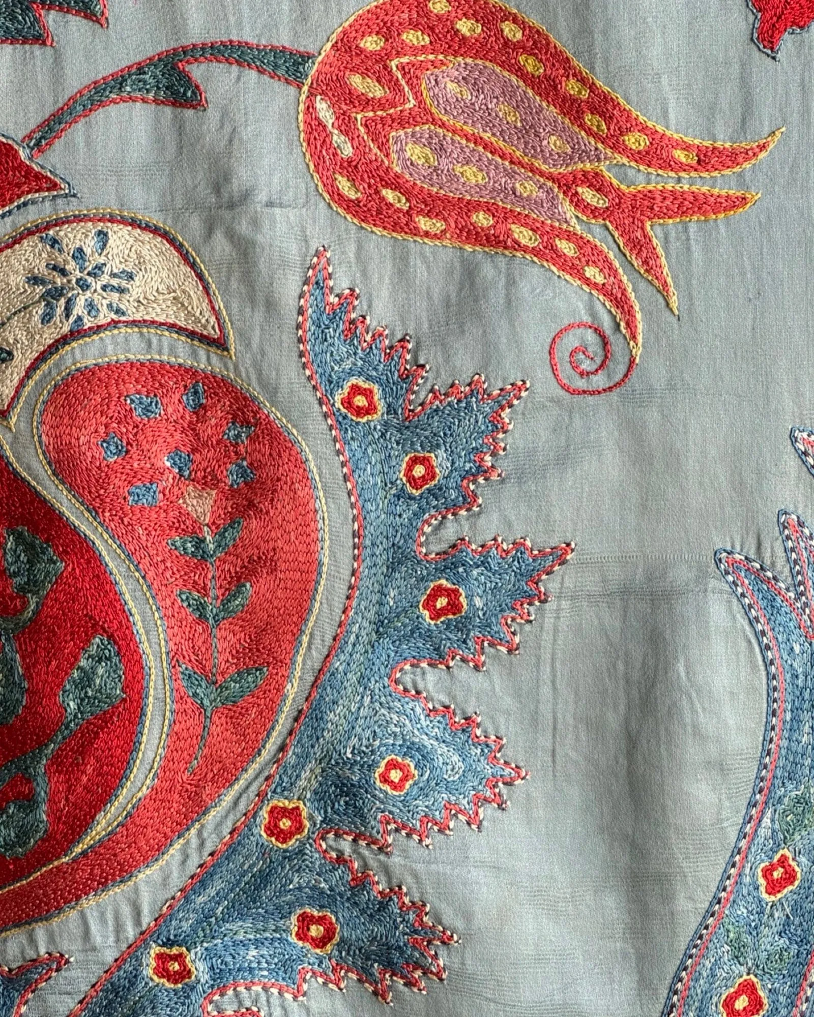 Hand Stitched Suzani (CSSU080424 | 43 x 61")