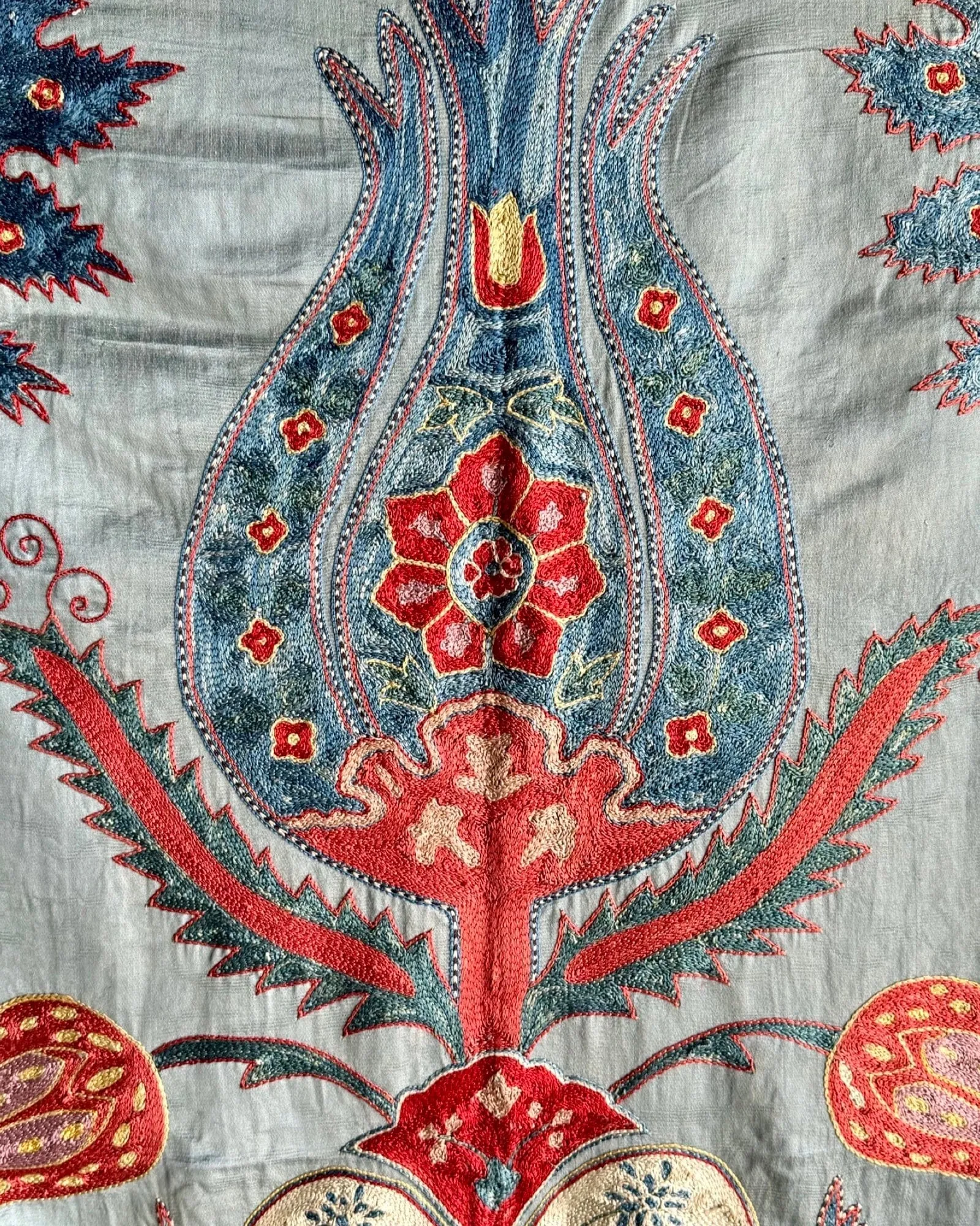 Hand Stitched Suzani (CSSU080424 | 43 x 61")