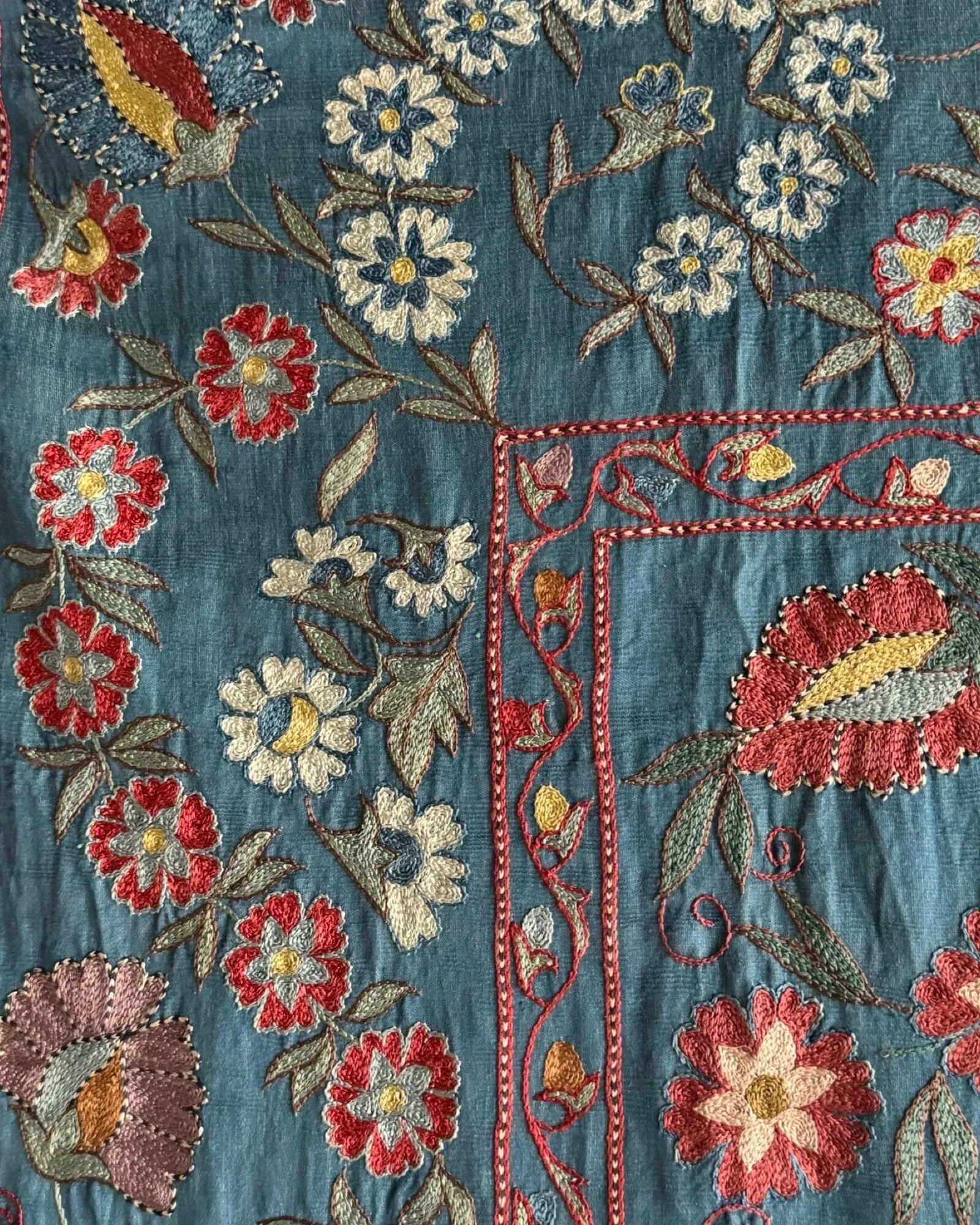 Hand Stitched Suzani (CSSU086824 |64 x 107 ")