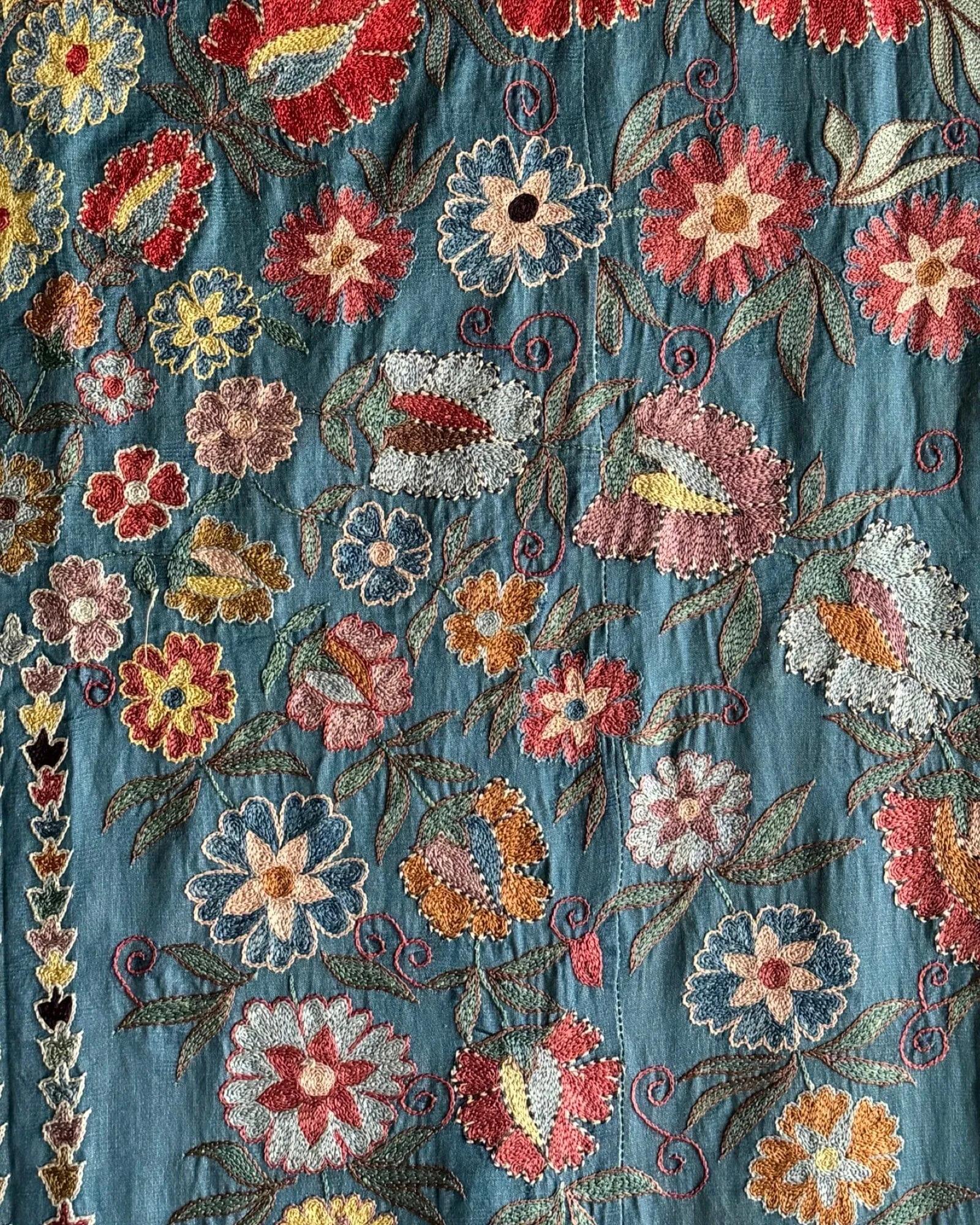 Hand Stitched Suzani (CSSU086824 |64 x 107 ")