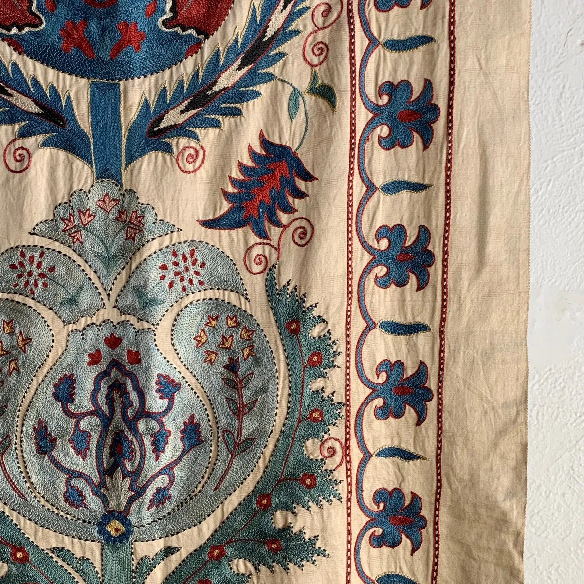 Hand Stitched Suzani (CSSU220722 | 61 x 82")