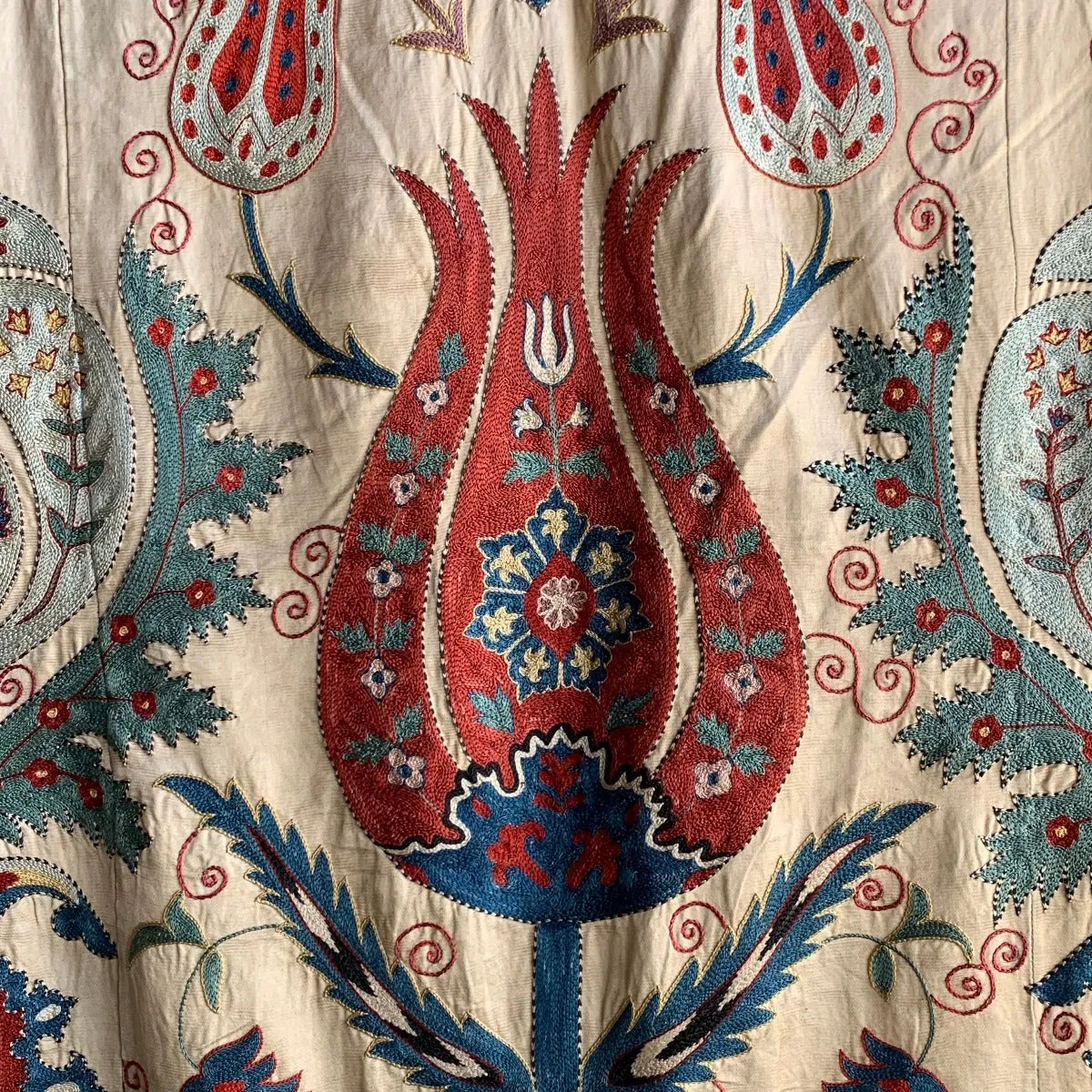 Hand Stitched Suzani (CSSU220722 | 61 x 82")