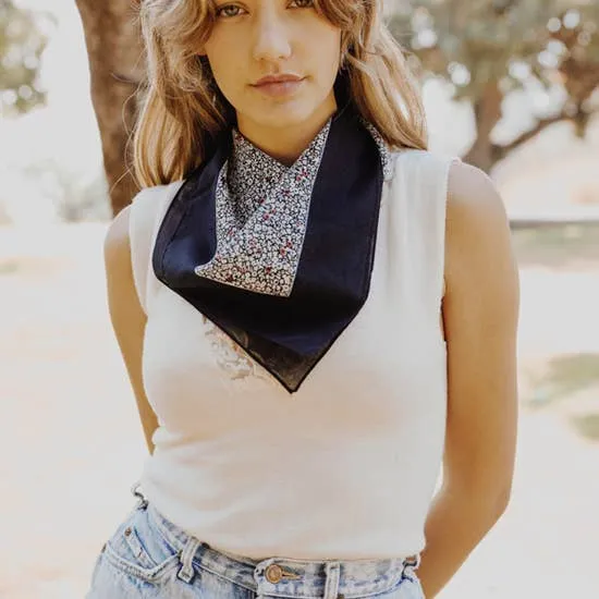 HENDRYX FLORAL BANDANA