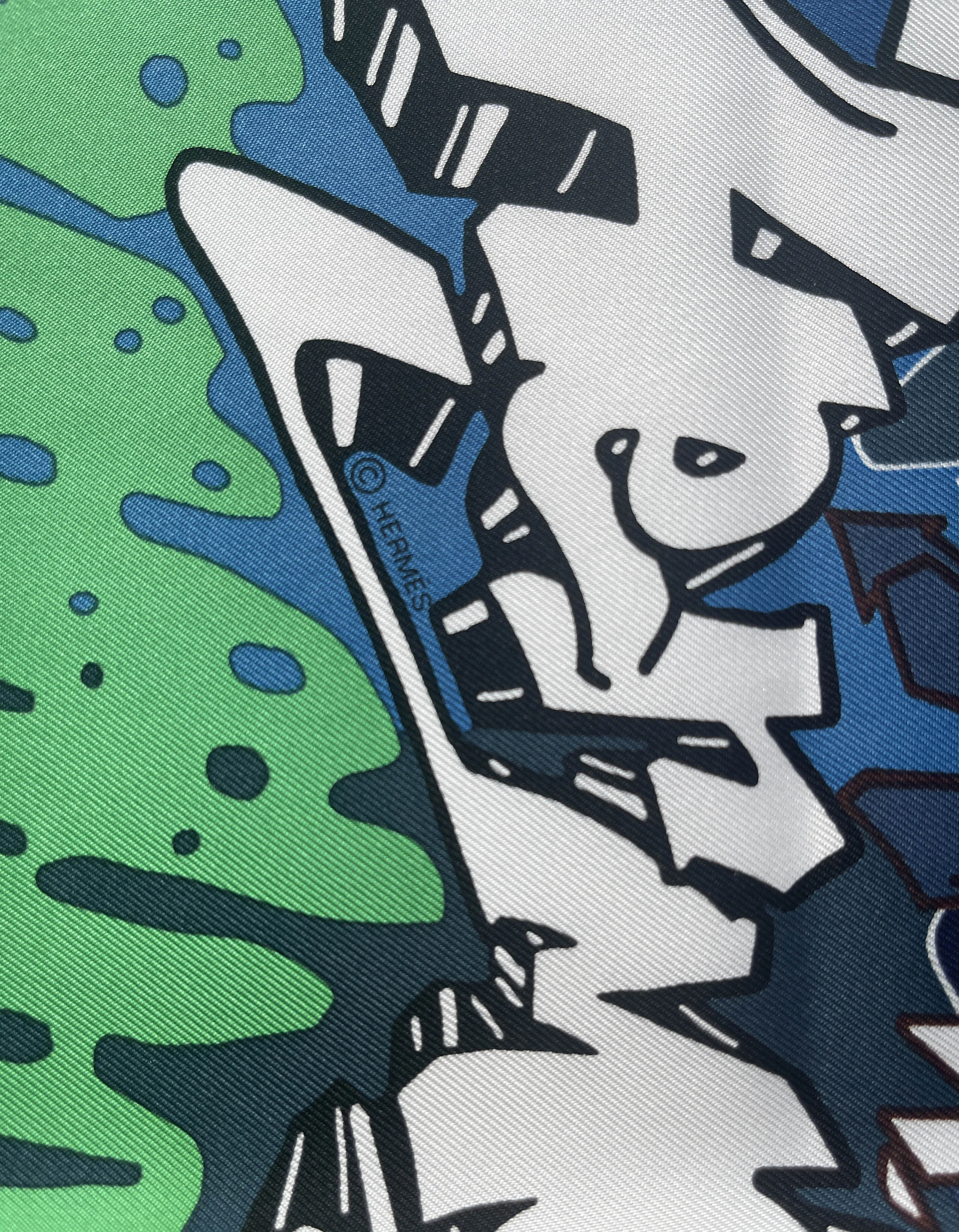 Hermes NEW Green/Black/ Blue Graff Hermes Print Pocket Square