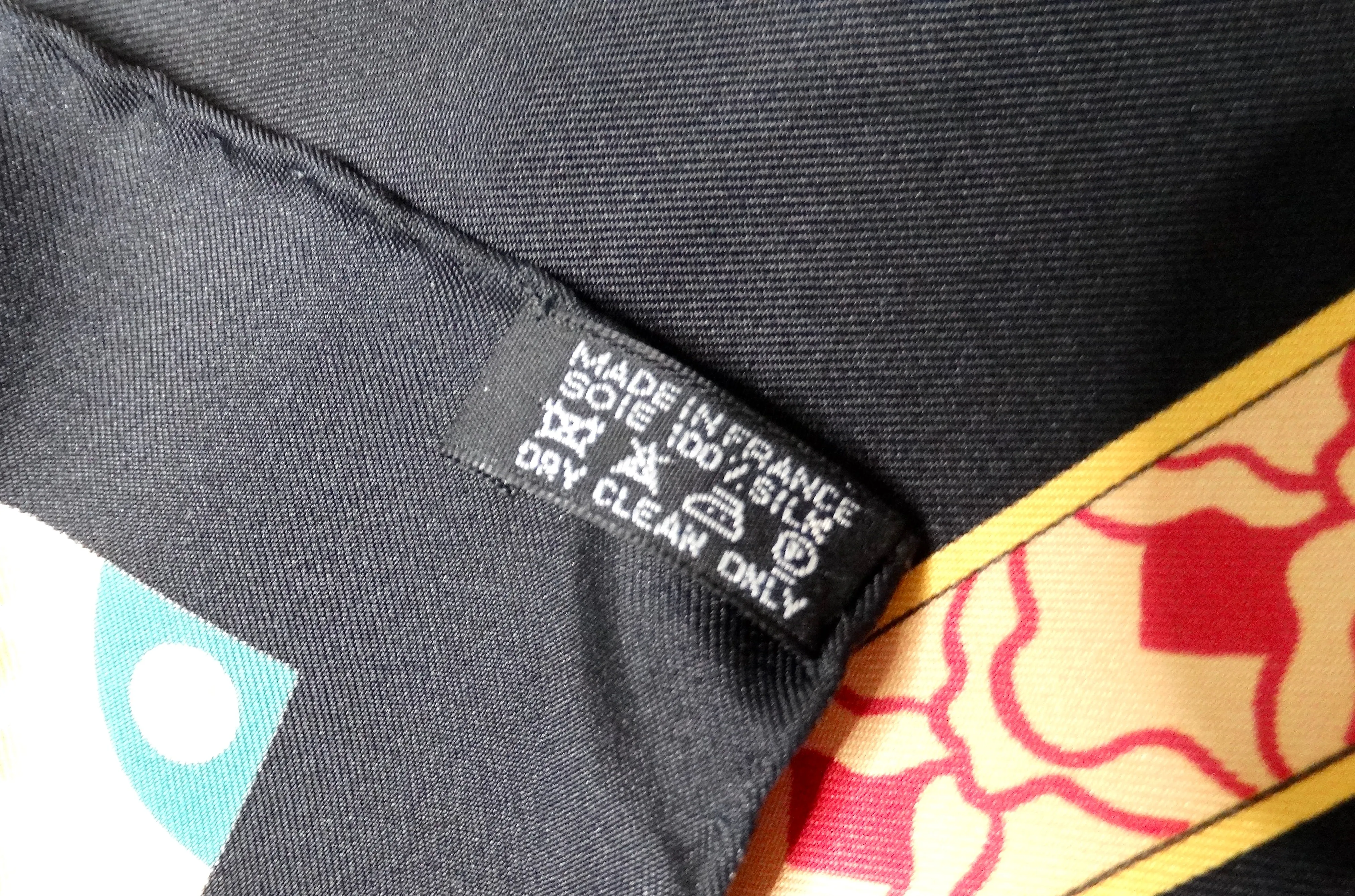 Hermes "Les Printemps de Thera" 90 cm Black Silk Printed Scarf