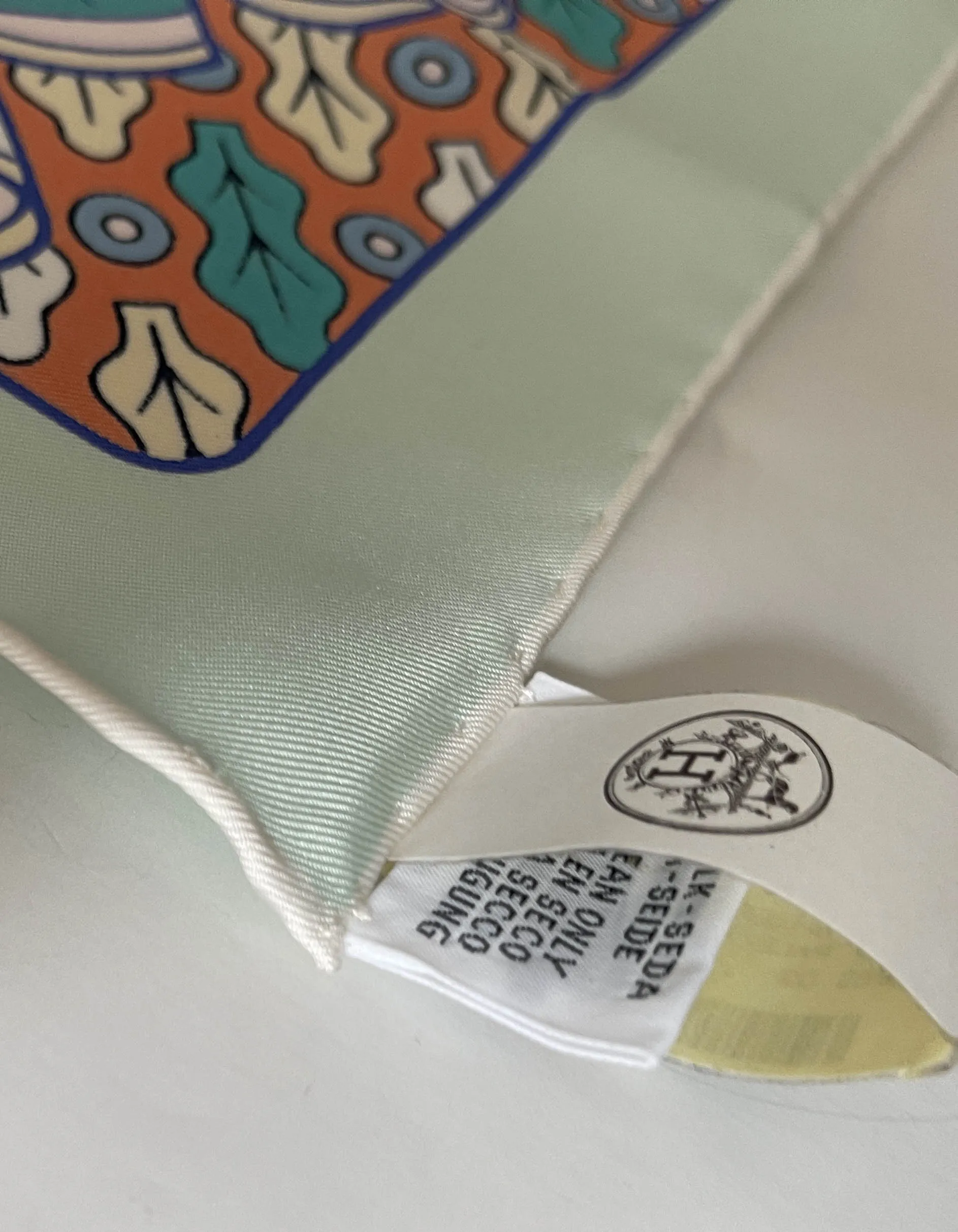 Hermes Vert Pale/Turquois Duels Oniriques 90cm Silk Scarf