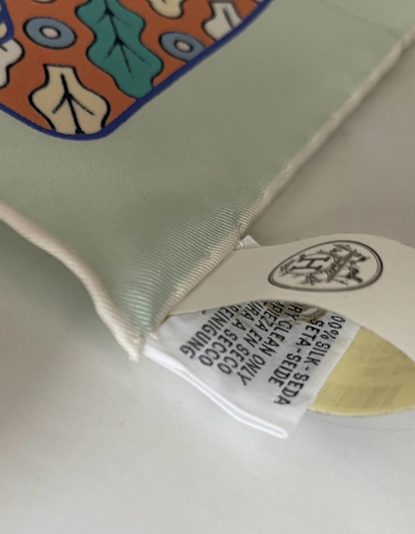 Hermes Vert Pale/Turquois Duels Oniriques 90cm Silk Scarf