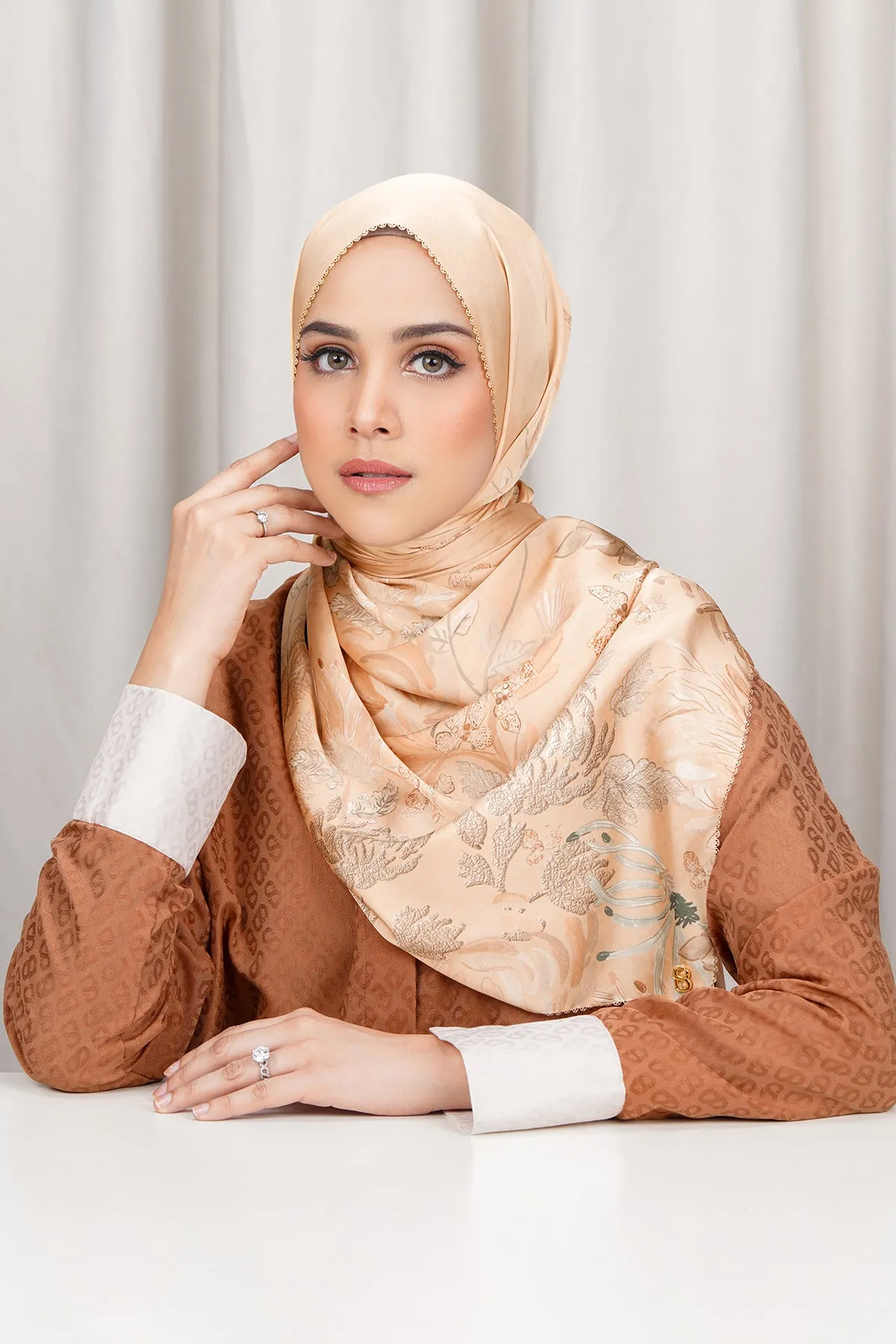 Hermosa Satin Shawl - Turmeric