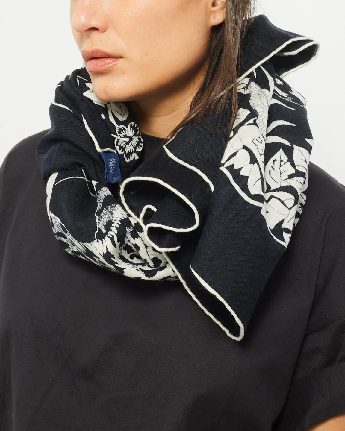Hermès Black & White Cashmere & Silk Jungle Love Scarf - 140