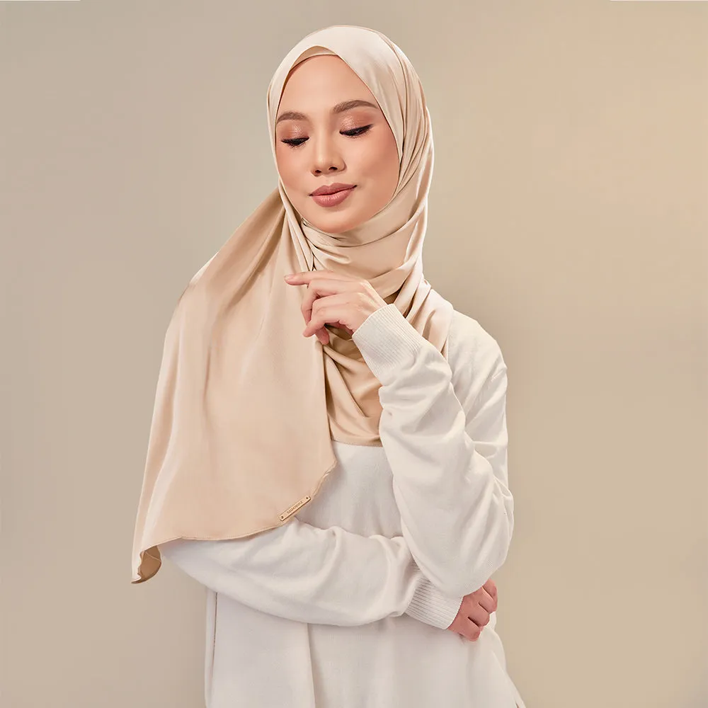 Inaya in Cream Silk