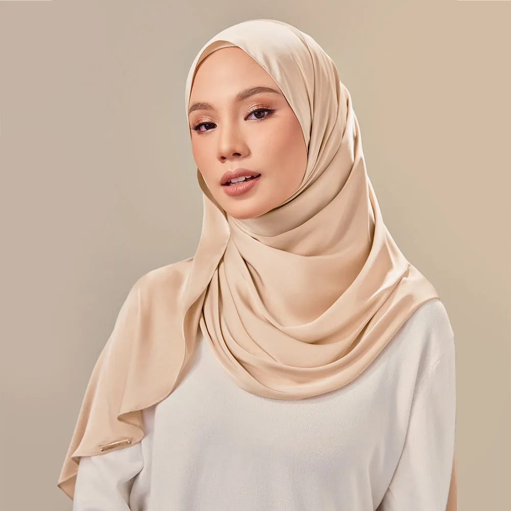 Inaya in Cream Silk