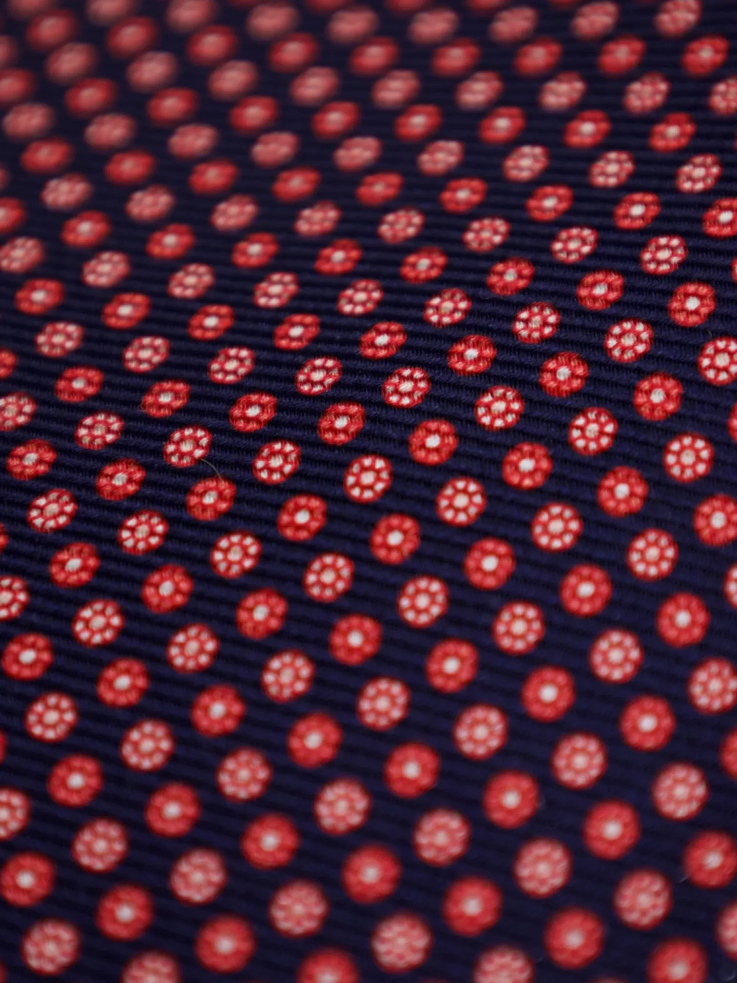 Isaia Navy & Red 9-Fold Geometric Silk Tie
