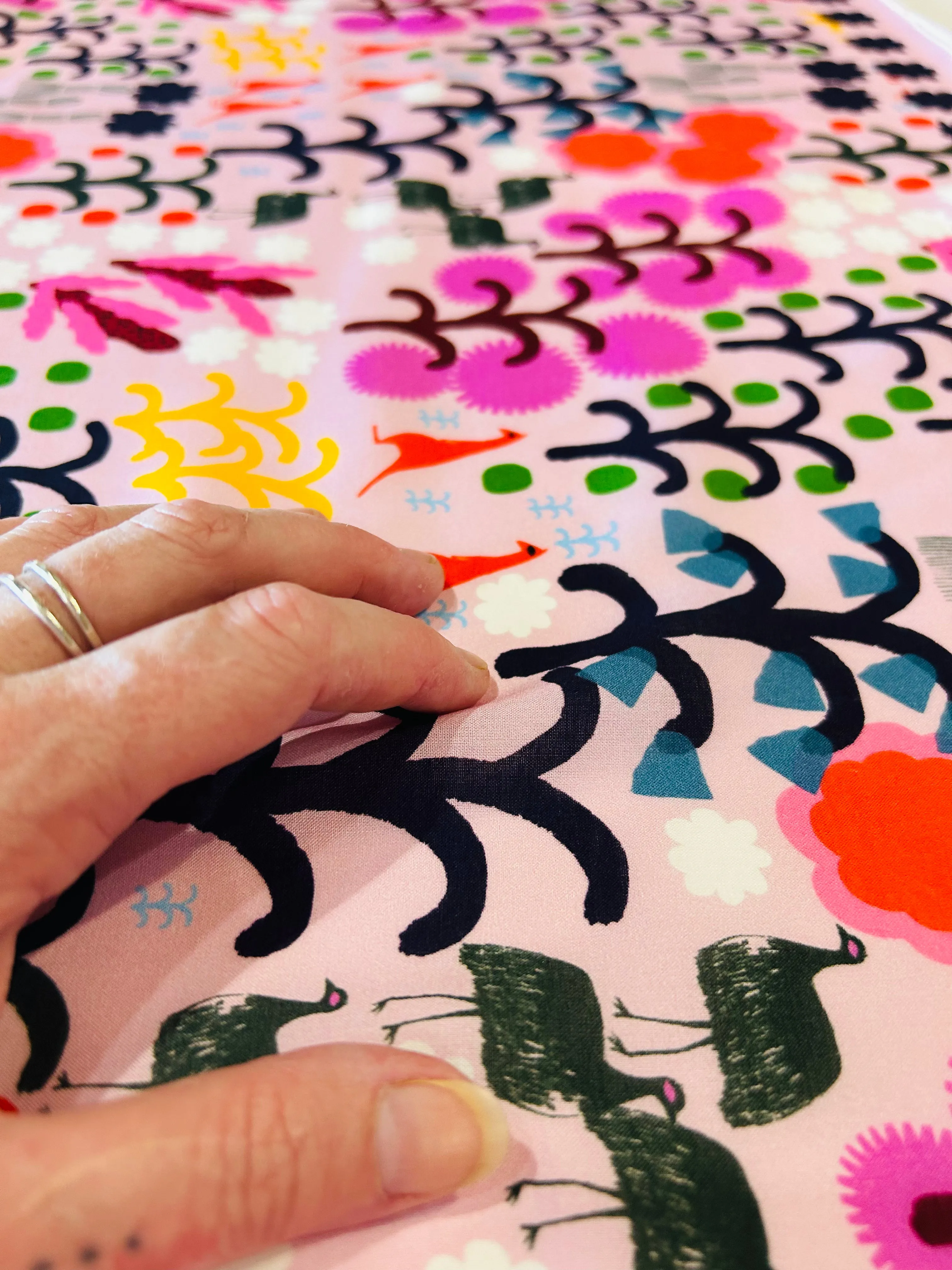 Kangaroo Valley 90% cotton 10% silk scarf (sewing project)