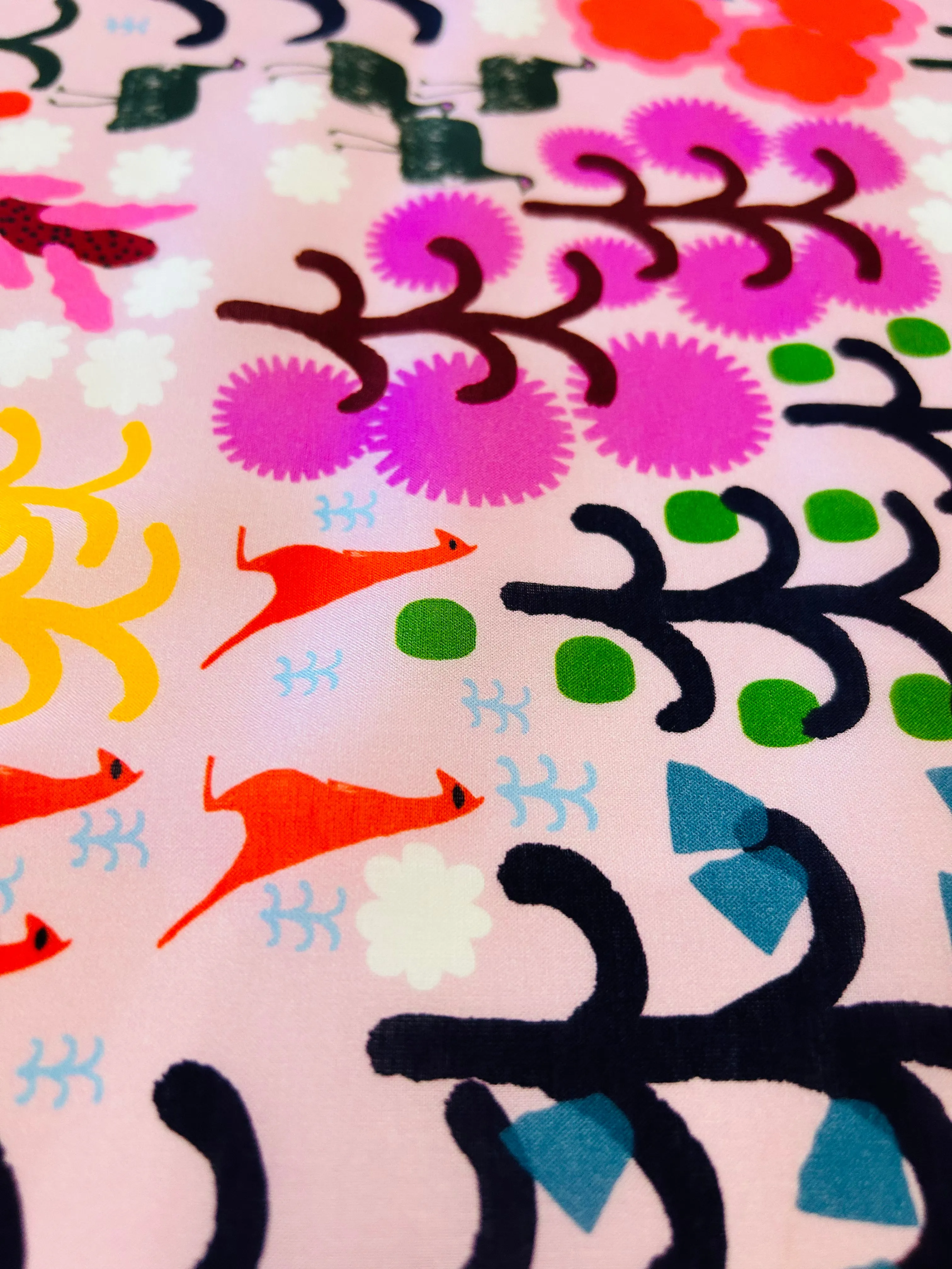 Kangaroo Valley 90% cotton 10% silk scarf (sewing project)