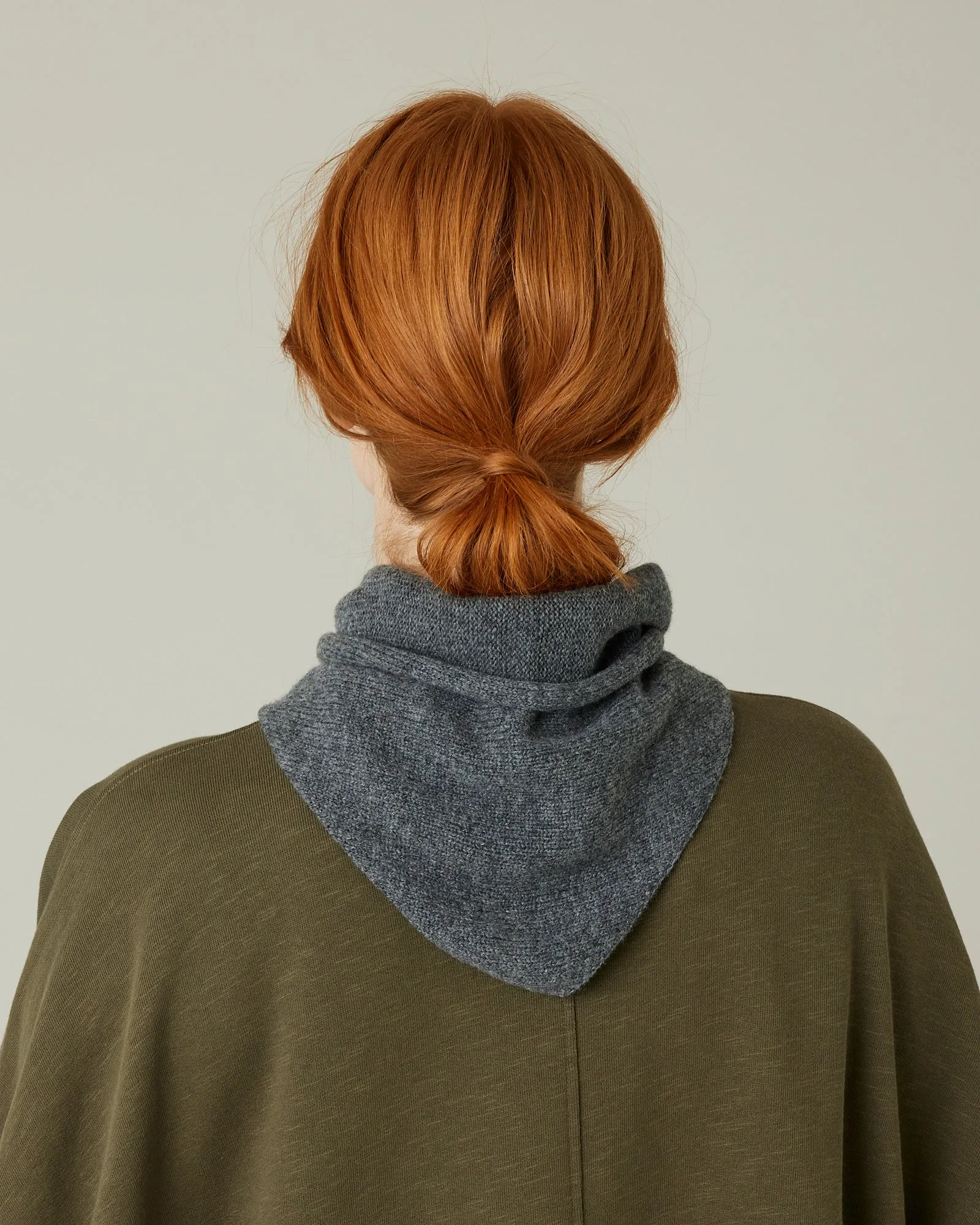 Knitted Neckerchief Cool Grey