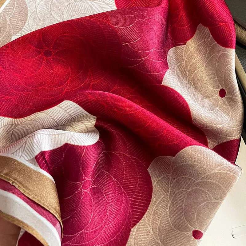 Korean Style Autumn And Winter New Fashion Mulberry Silk Small Square Scarf Women's Printed Decorative Spring And Autumn Scarf Dual-use Shawl