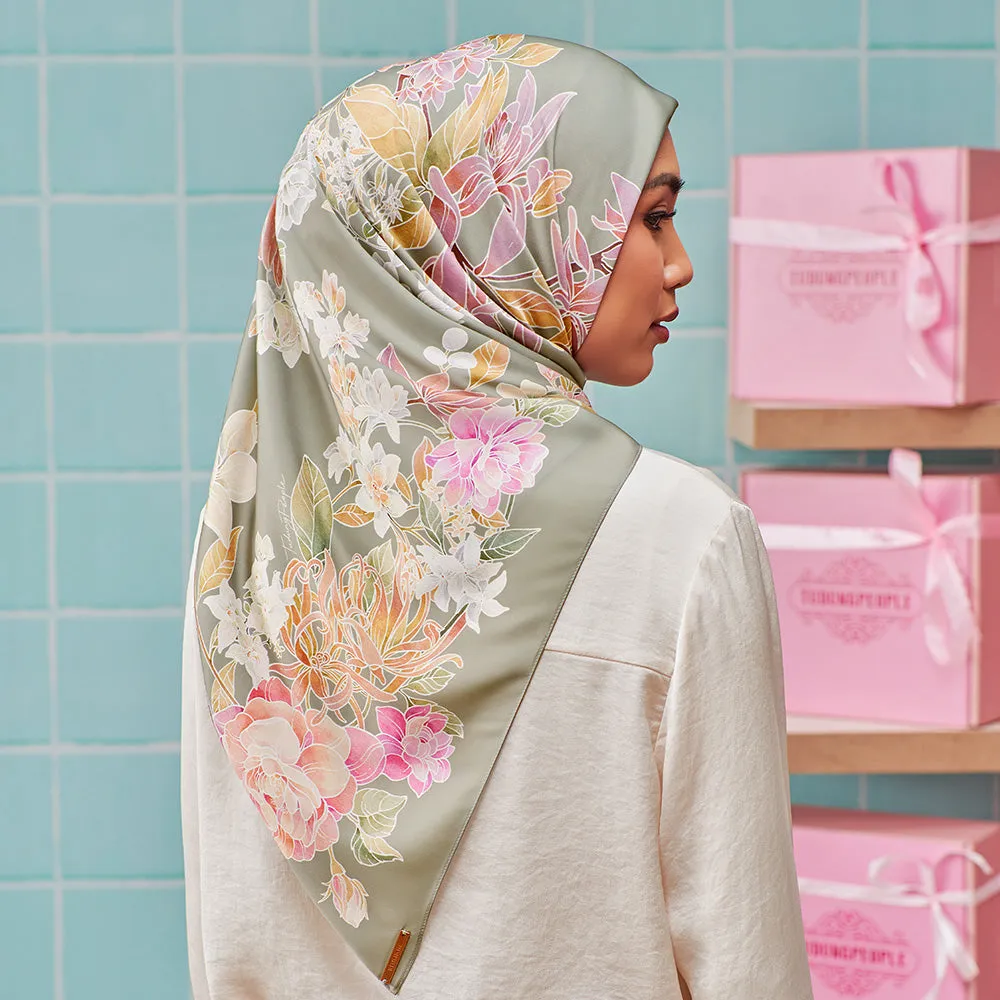 LE Batik Floral in Deep Sage (SQ)