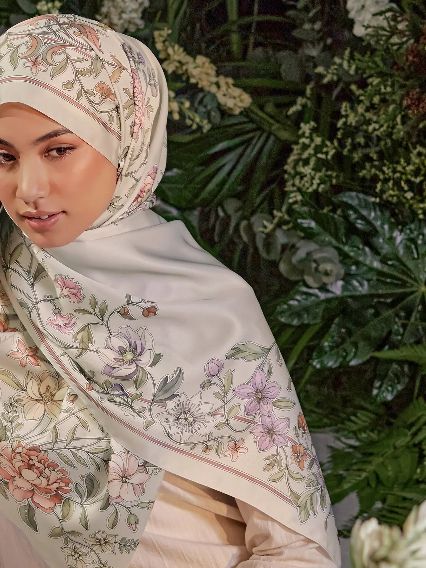 LE Kebaya Sulam