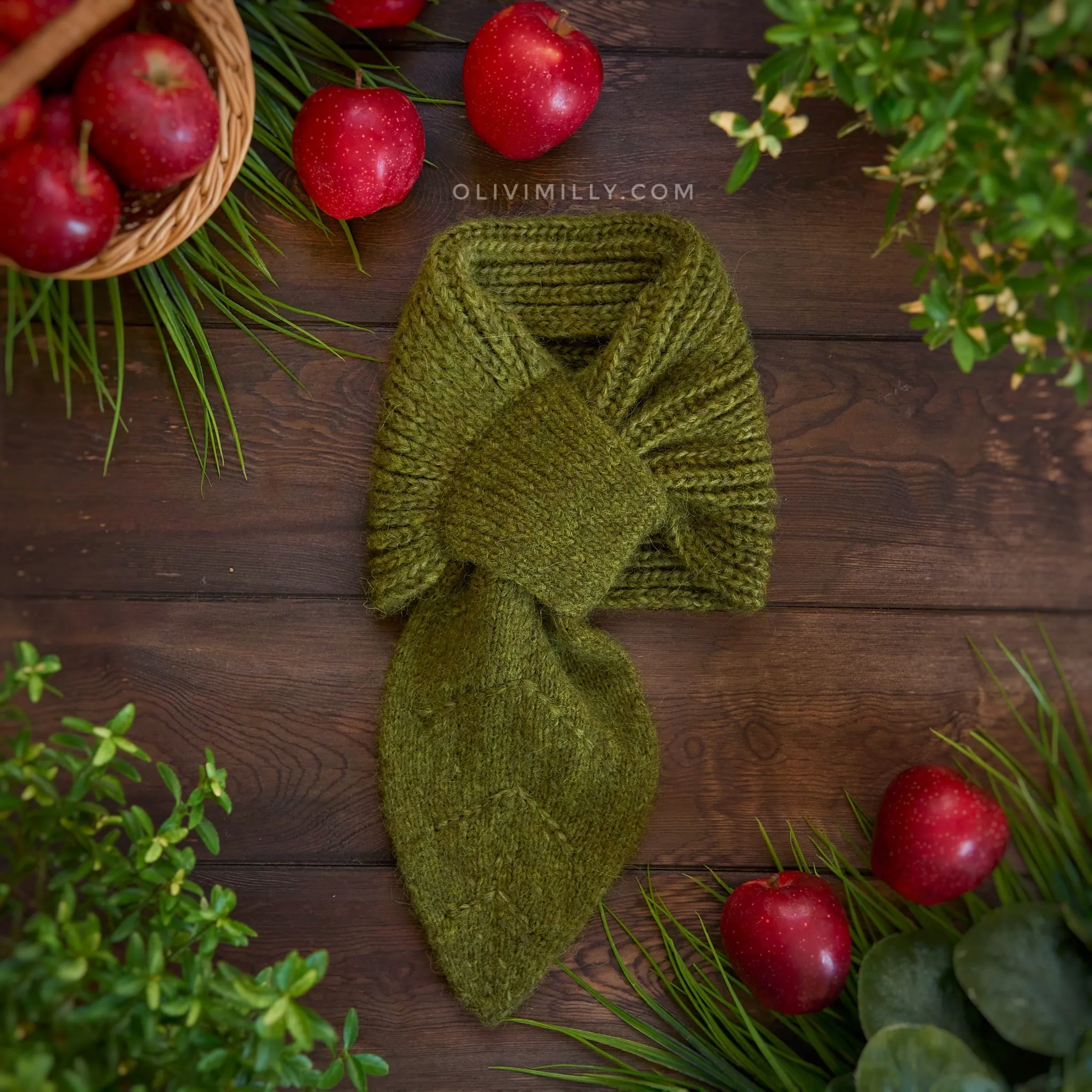 Leaf Scarf | Forest